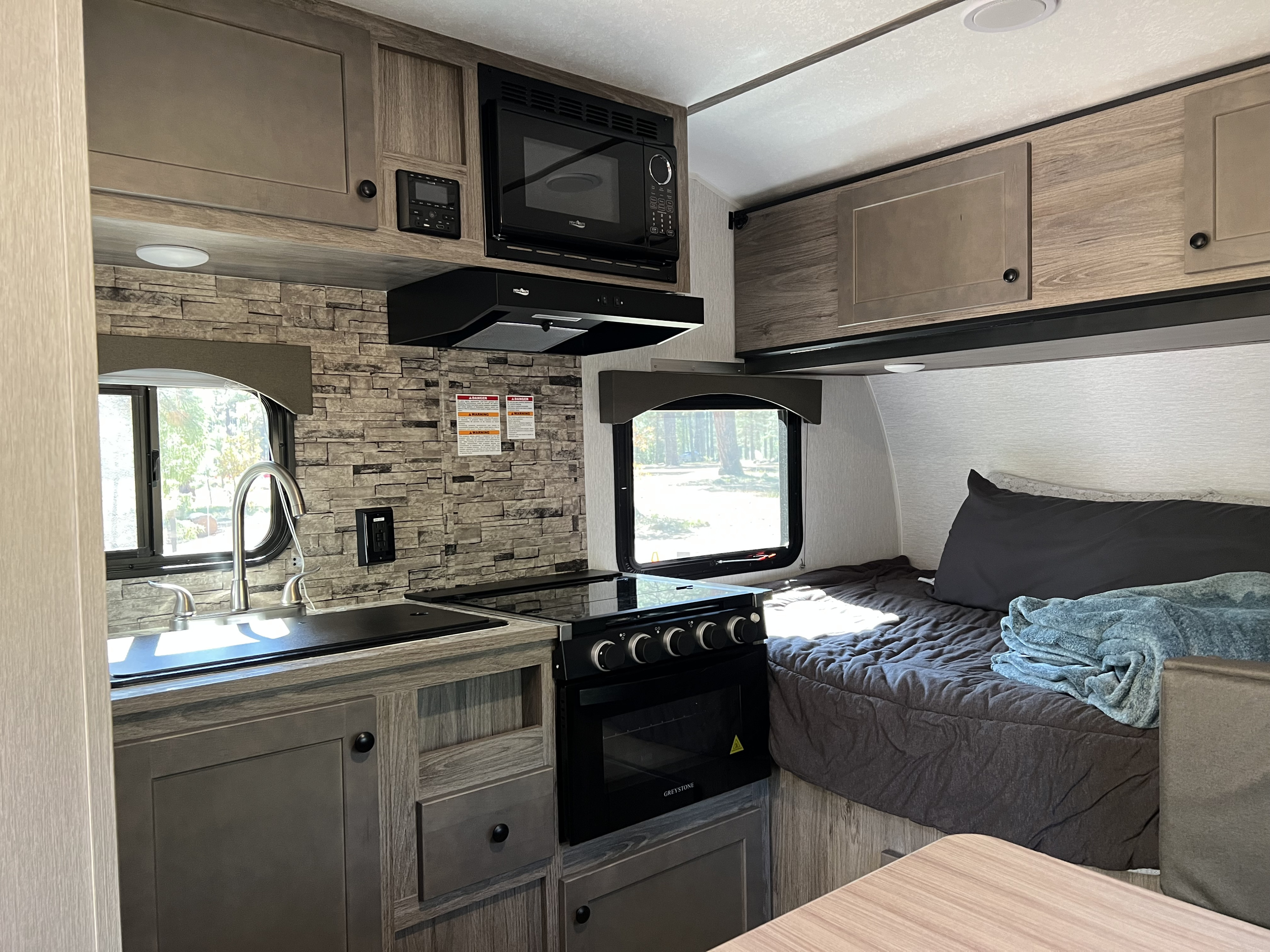 Travel trailer RV Rental 