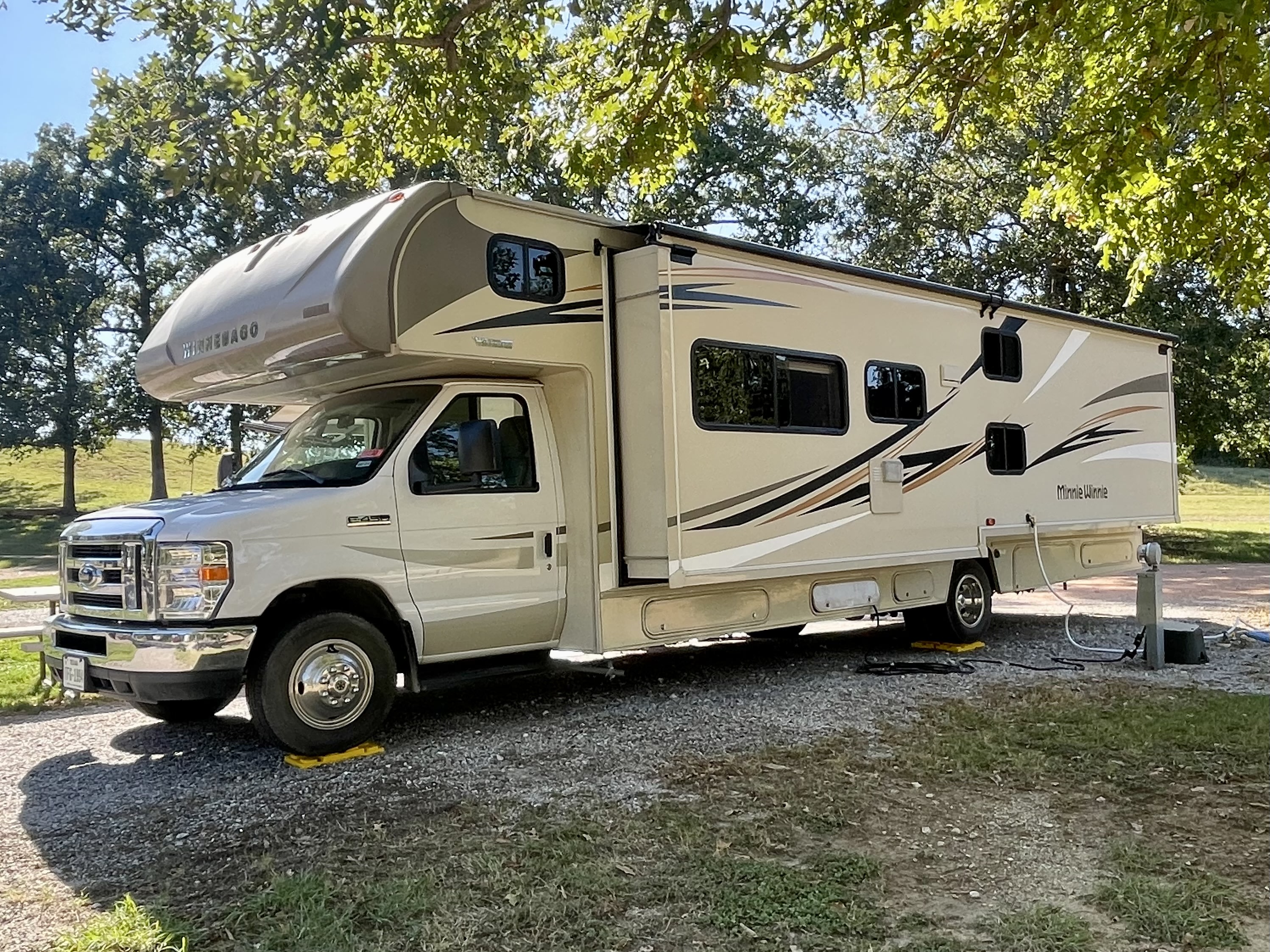 2019 Winnebago Minnie Winnie Bunkhouse