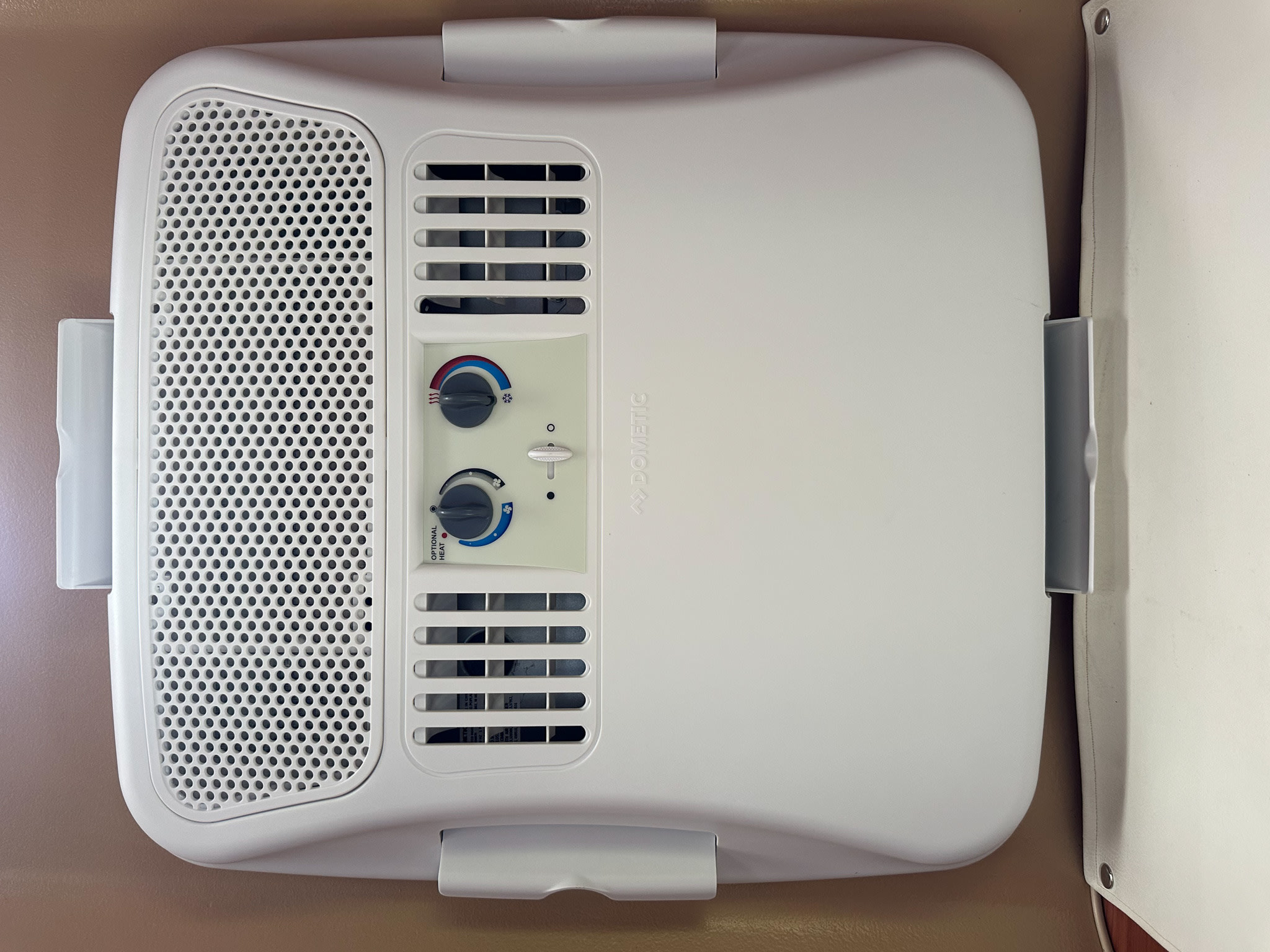 Roof mounted air conditioner. Great West Vans Great West Vans Class B 2010