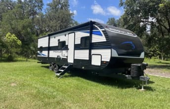 Travel trailer RV Rental 