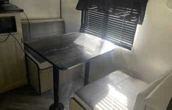 Travel trailer RV Rental 