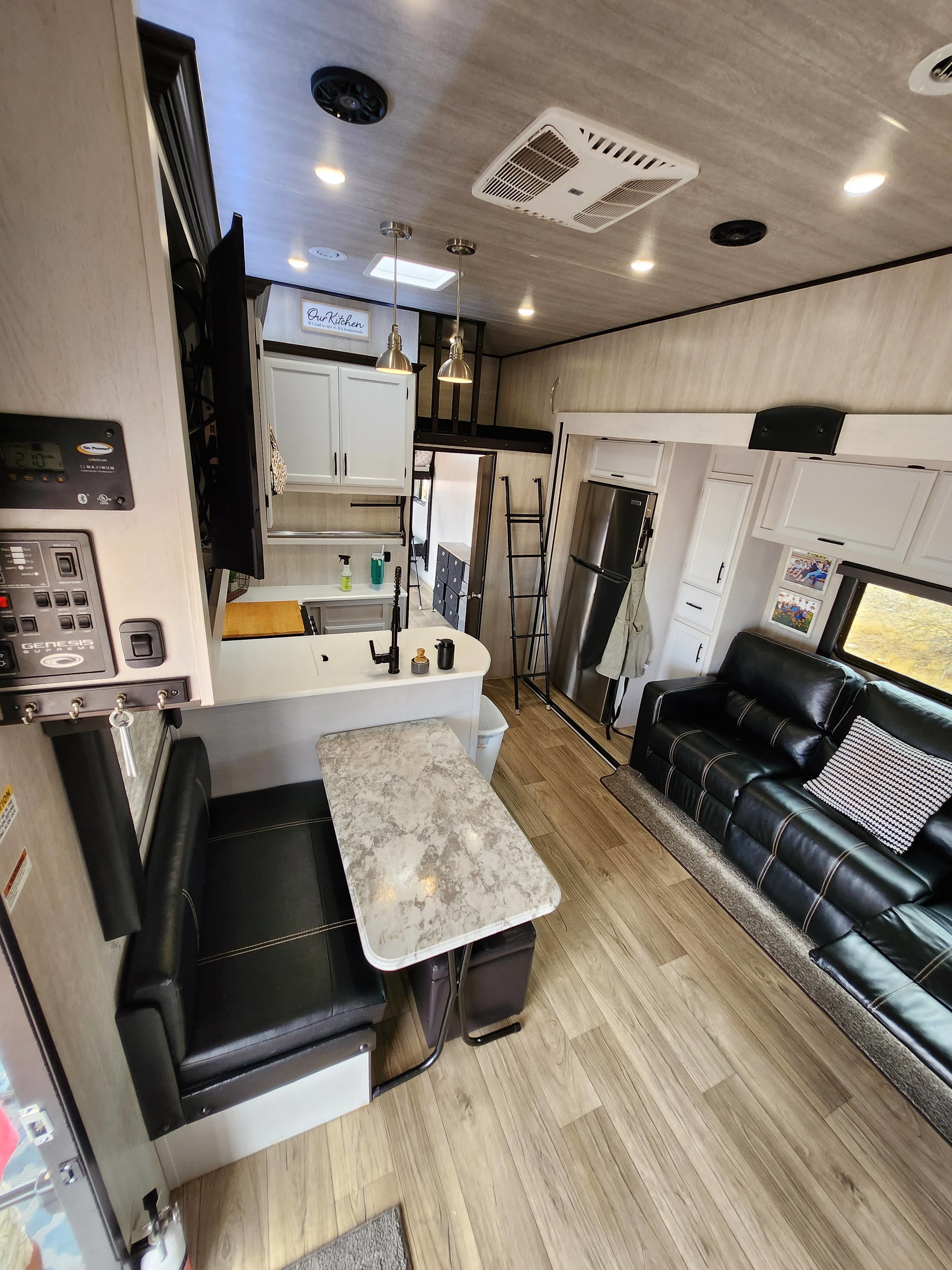 Toy hauler RV Rental 