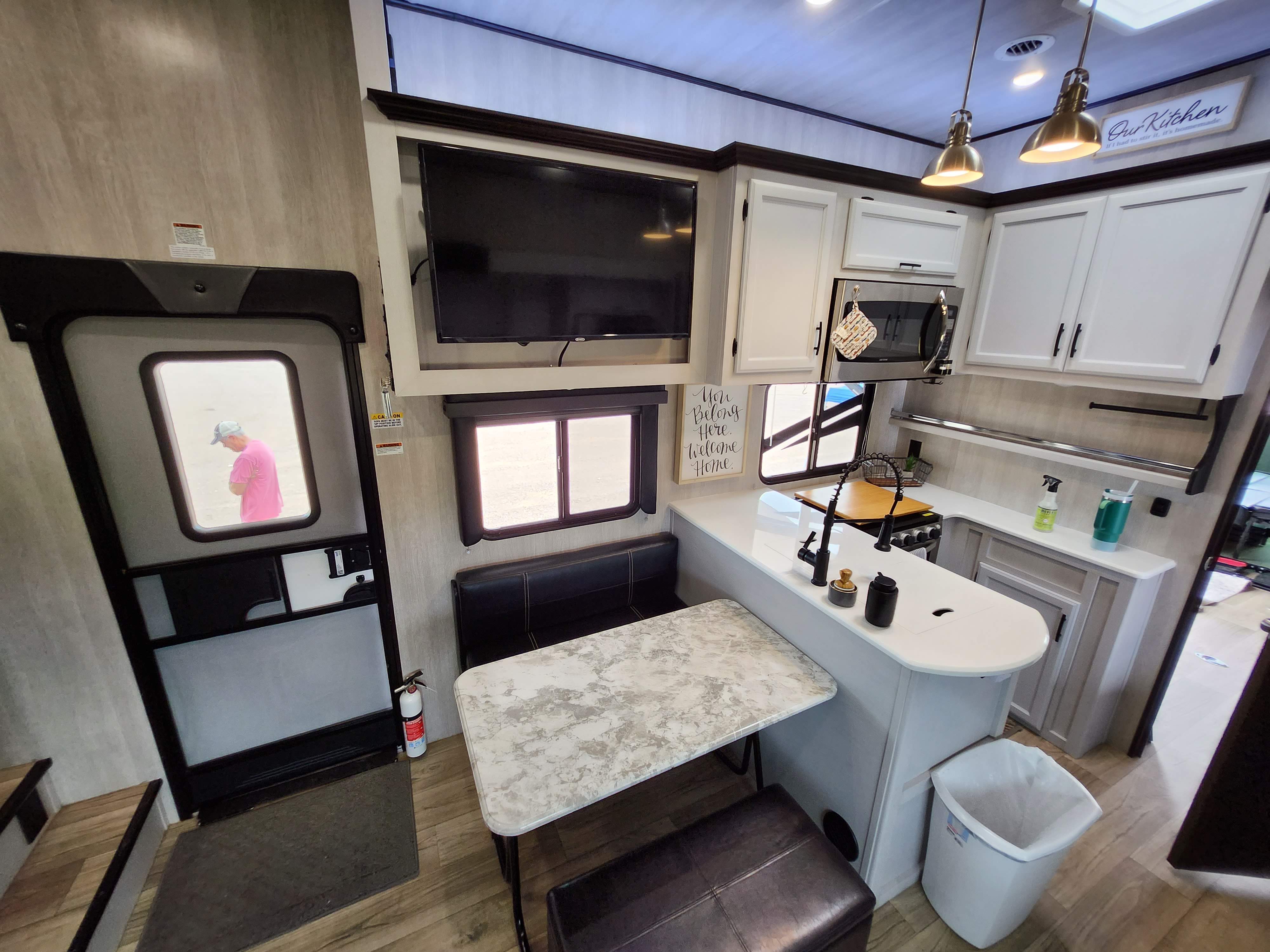 Toy hauler RV Rental 