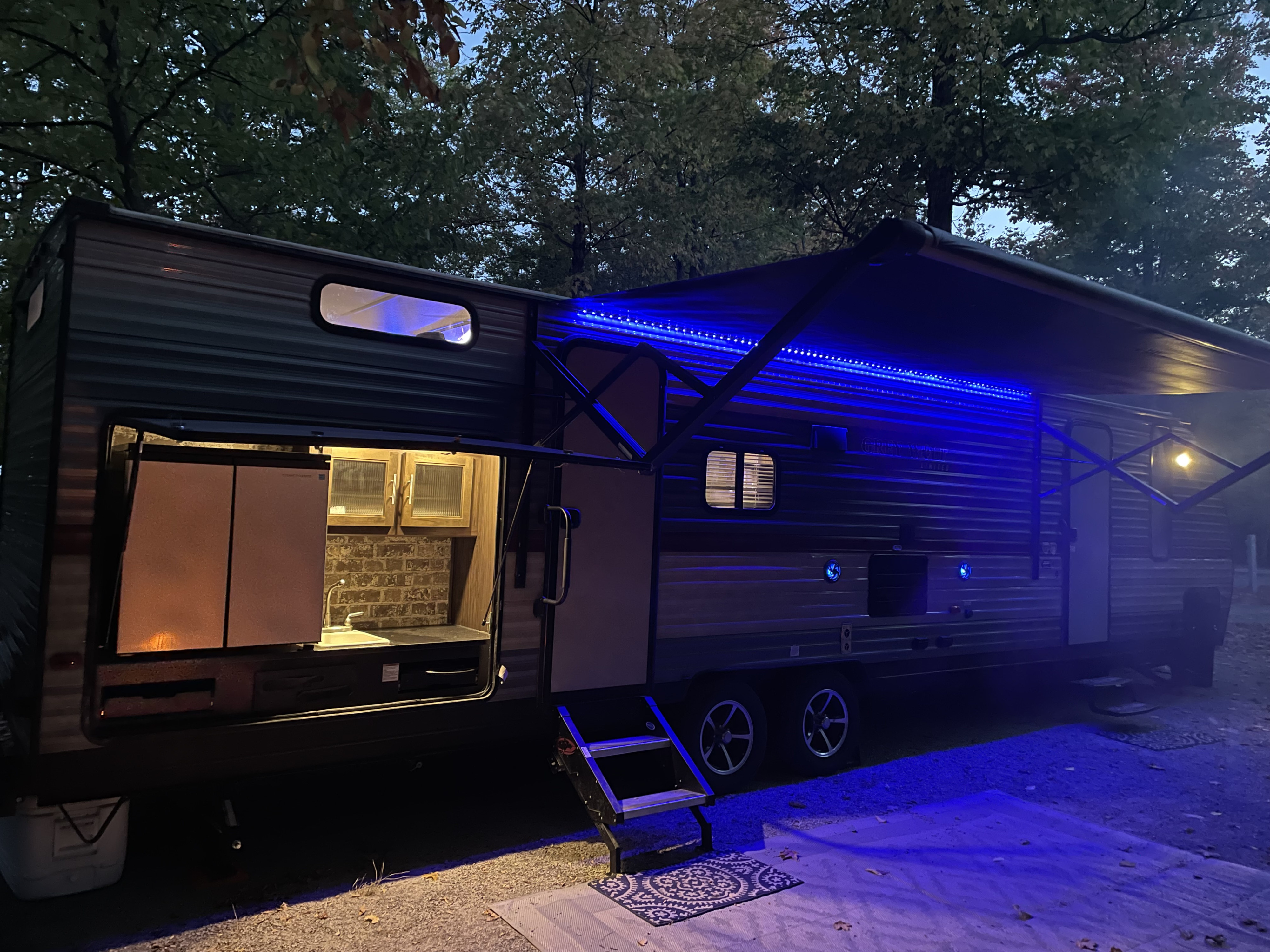 2019 Forest River Cherokee Grey Wolf