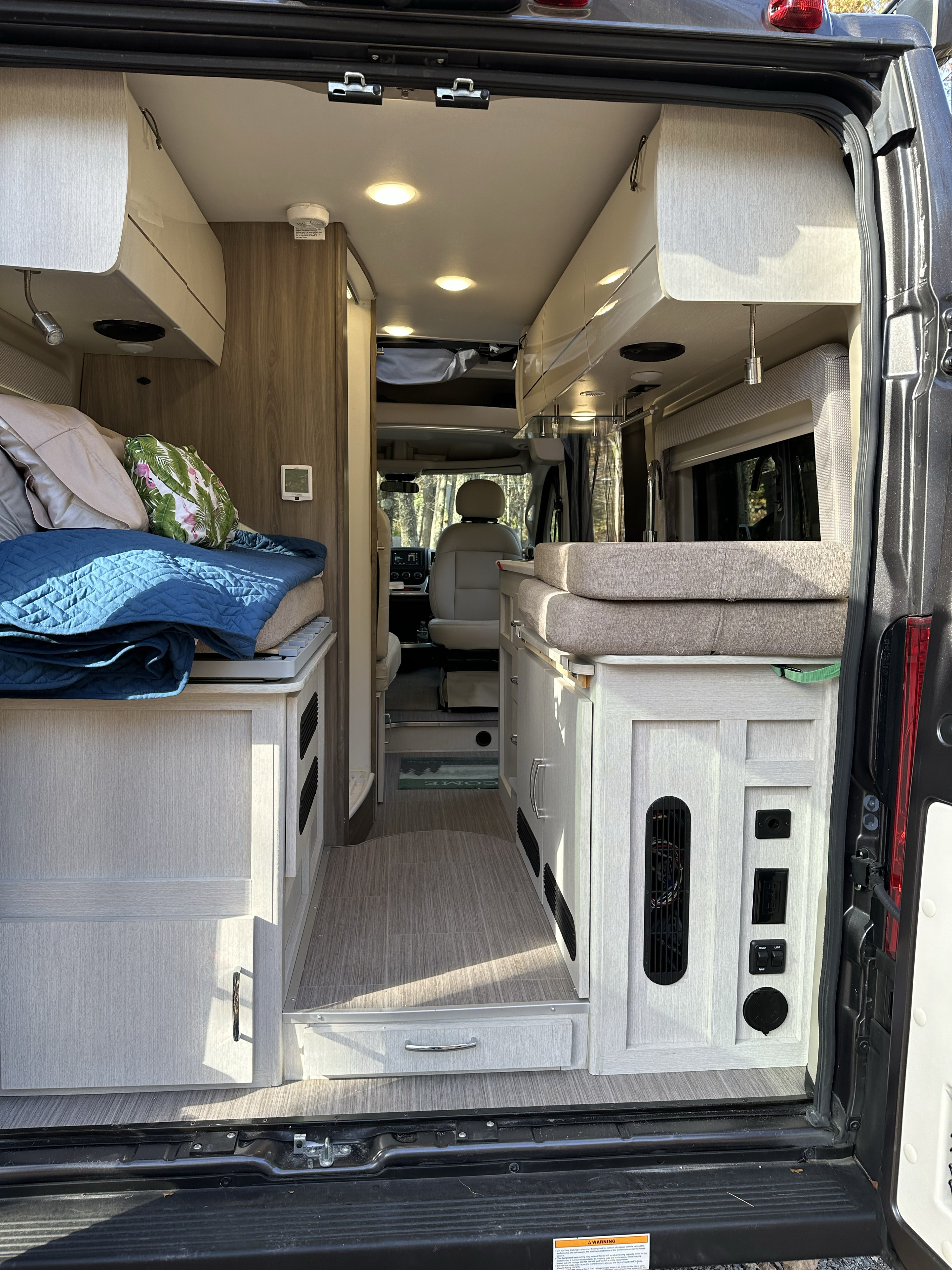 Camper van RV Rental 