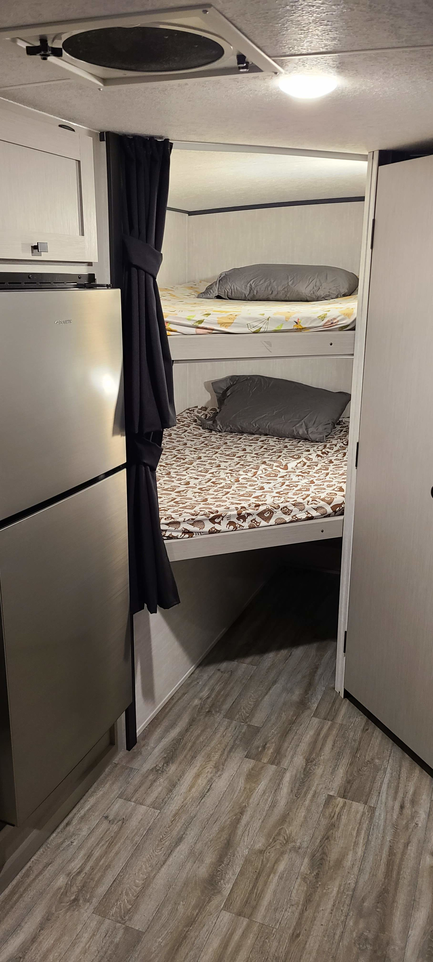 Travel trailer RV Rental 