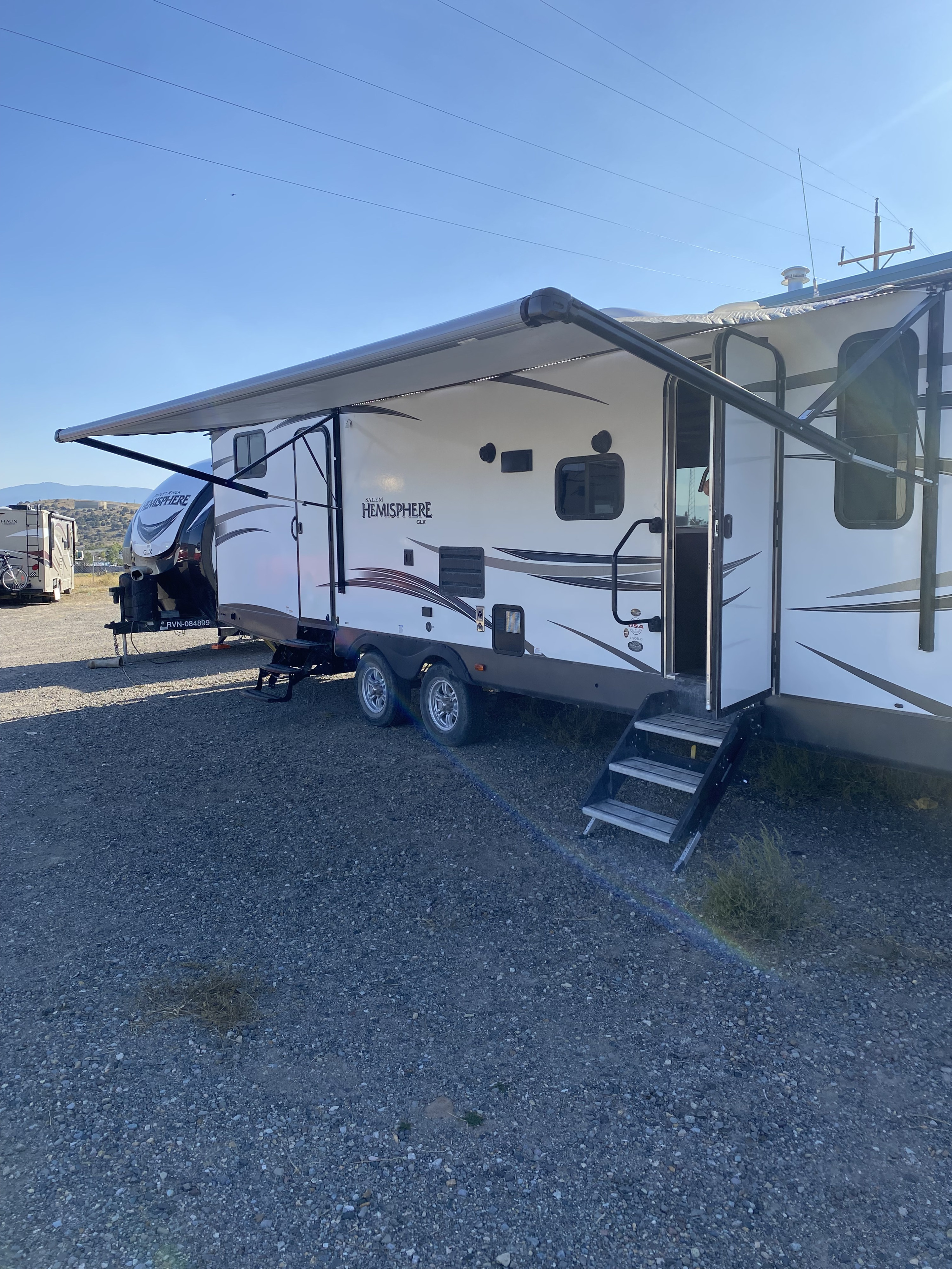 2018 Coachmen Brookstone 395RL Fifth wheel Rental in Carson City