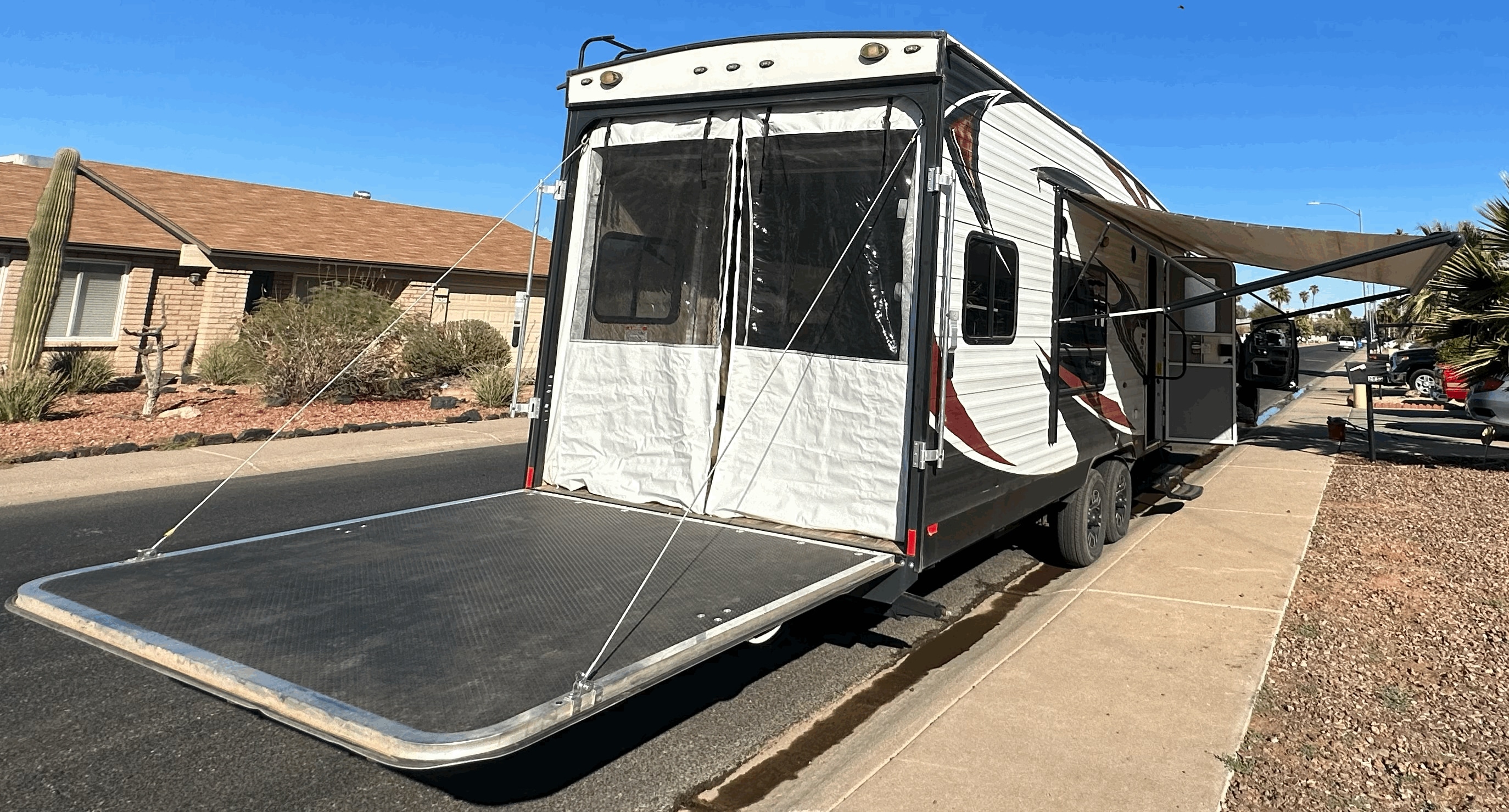 Toy hauler RV Rental 