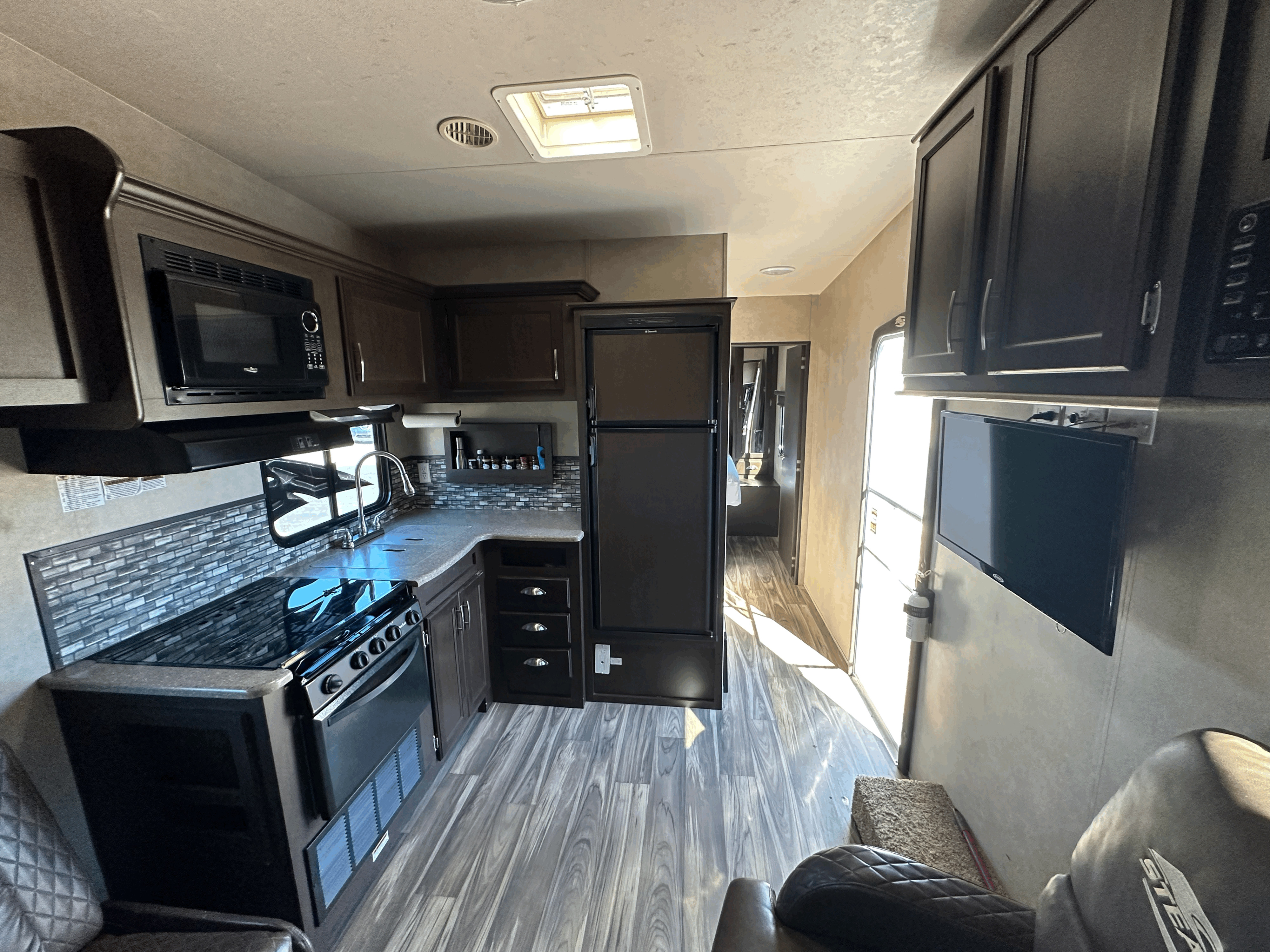 Toy hauler RV Rental 