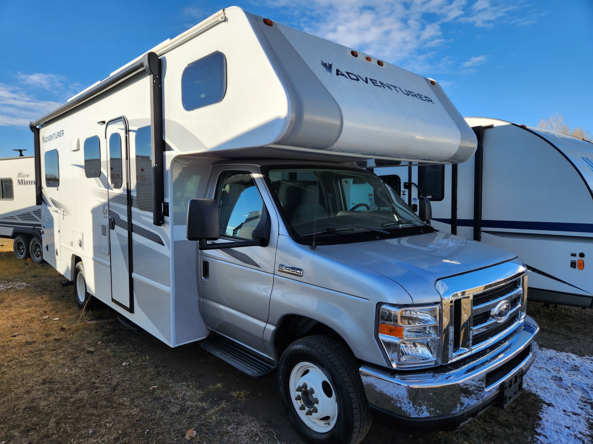 Winter Ready - 4 Seasons - Class C 24DS Adventurer - Fully Loaded