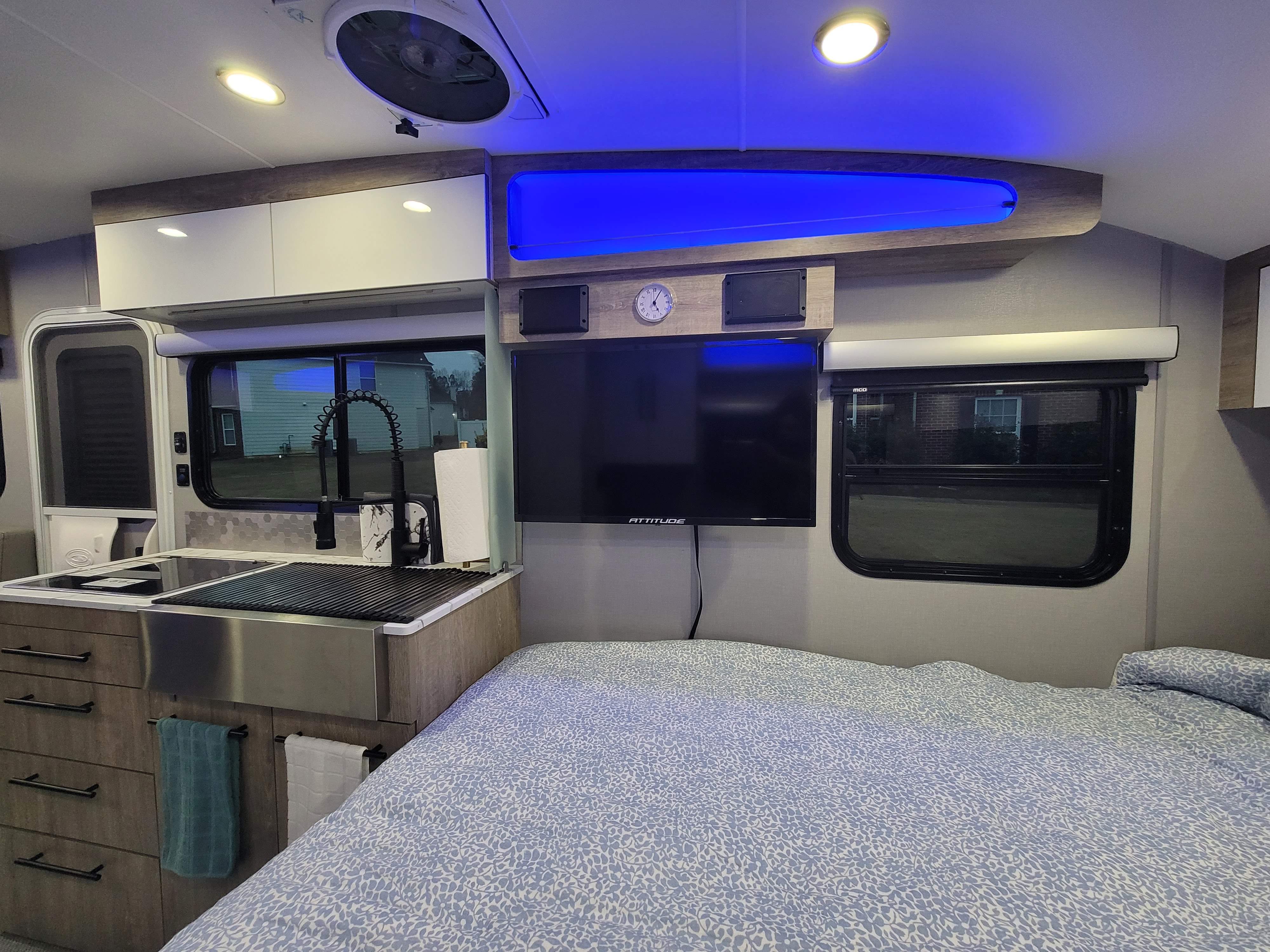 Travel trailer RV Rental 