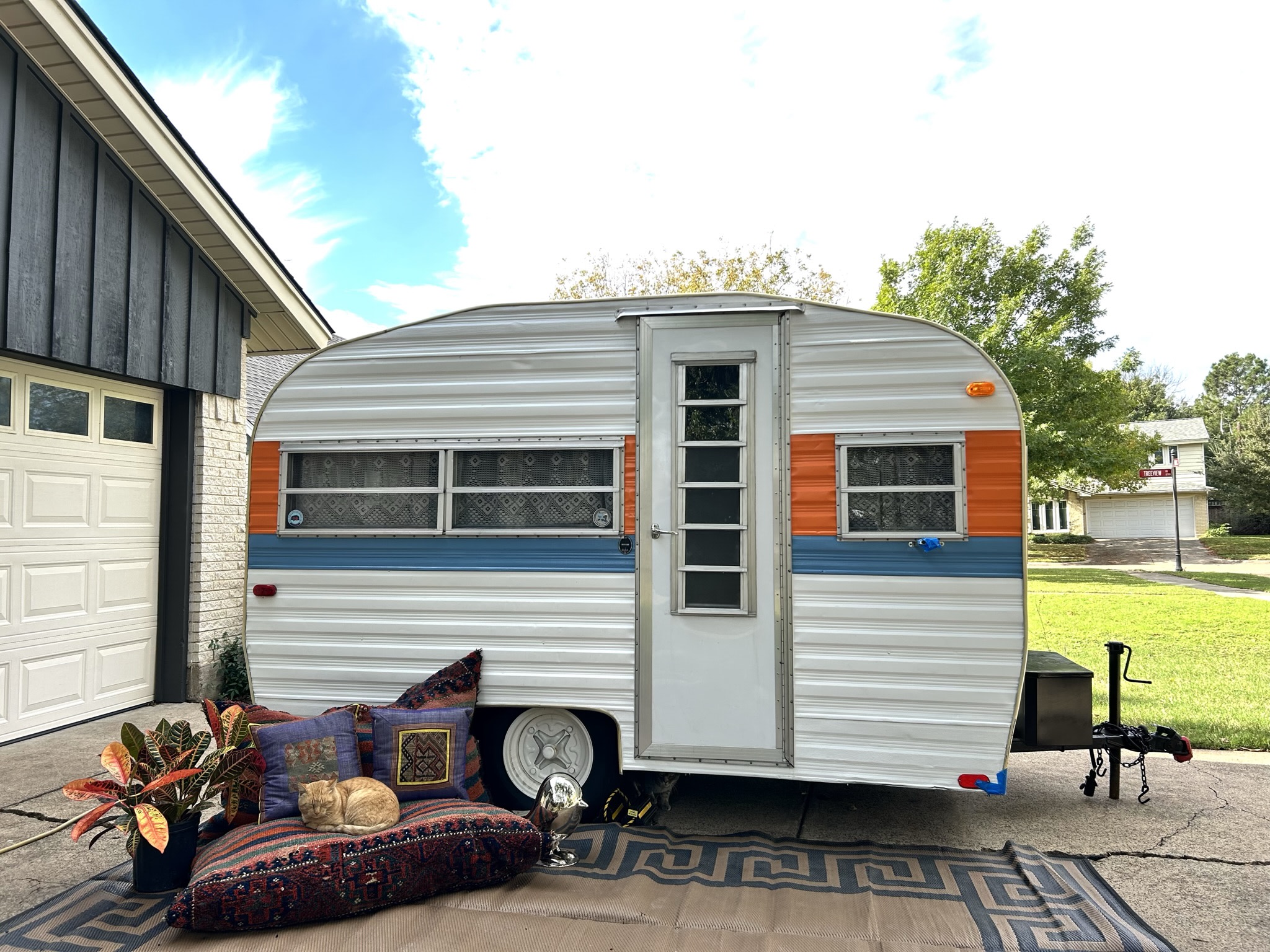 1978 Play-Mor vintage camper.