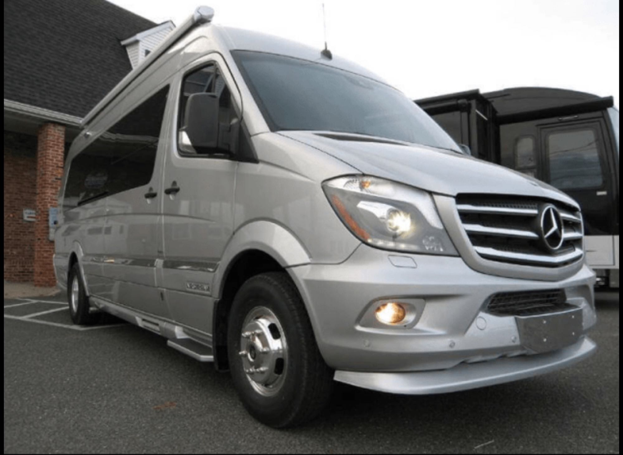 Mercedes Benz Sprinter - Jarat Tours