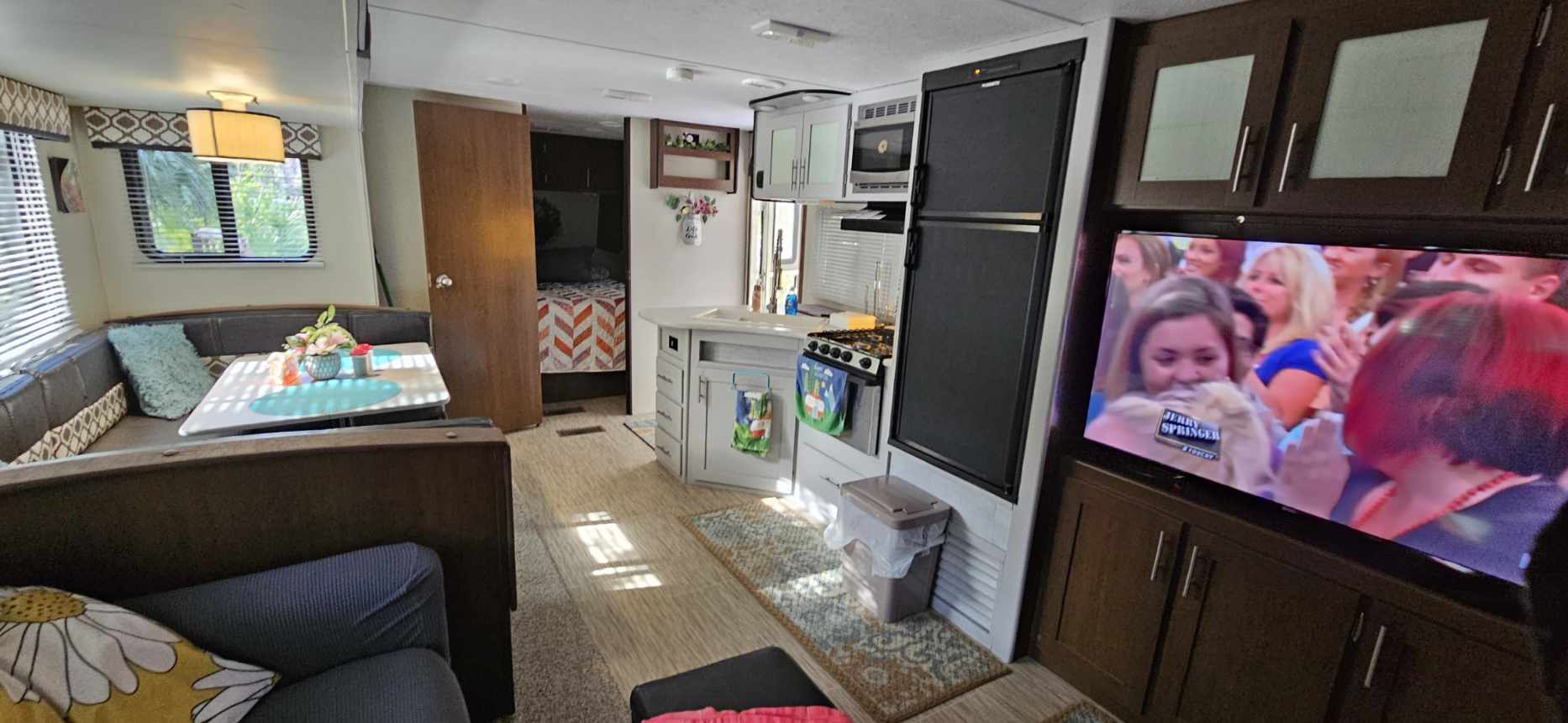 Travel trailer RV Rental 