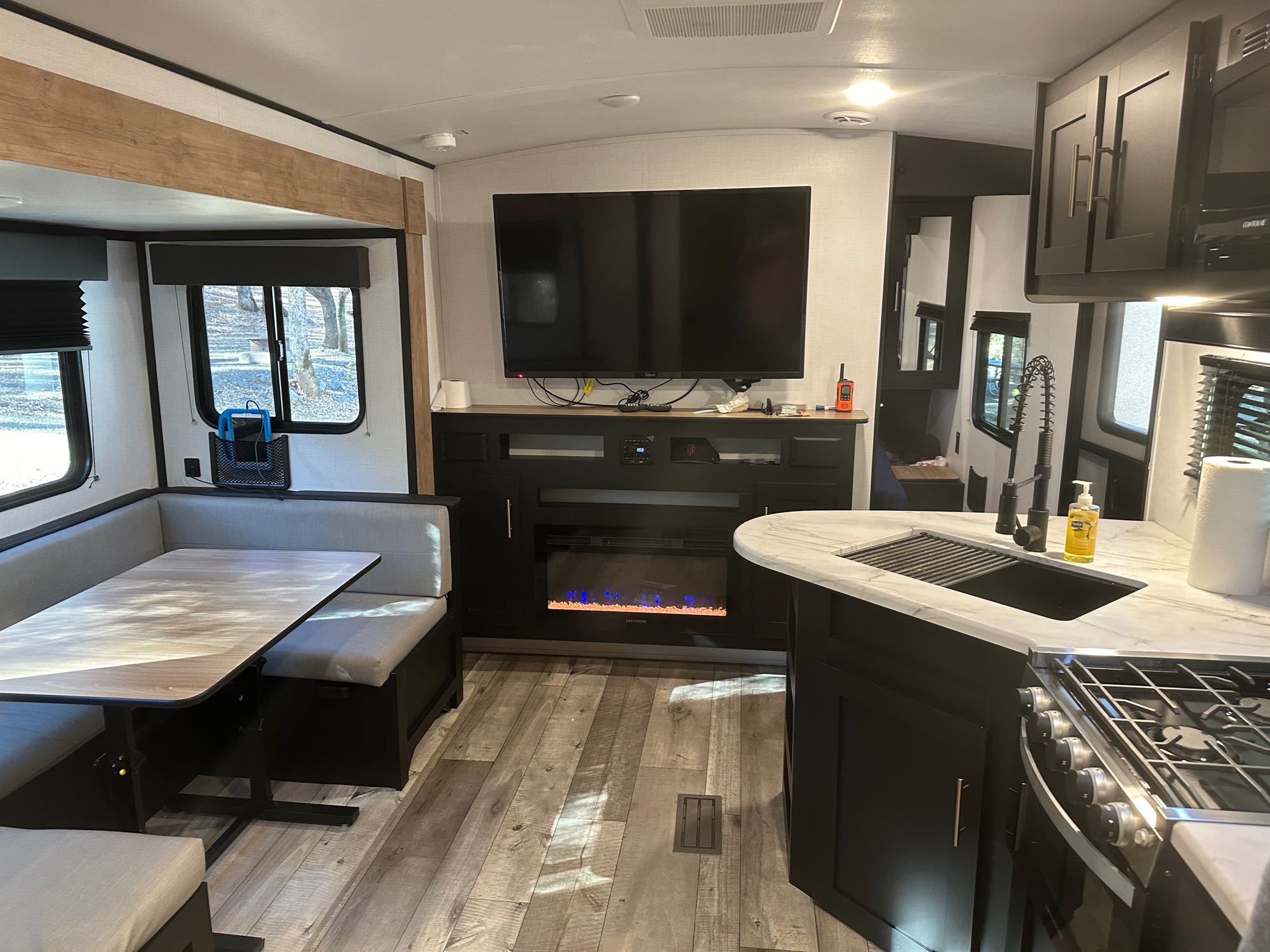Travel trailer RV Rental 