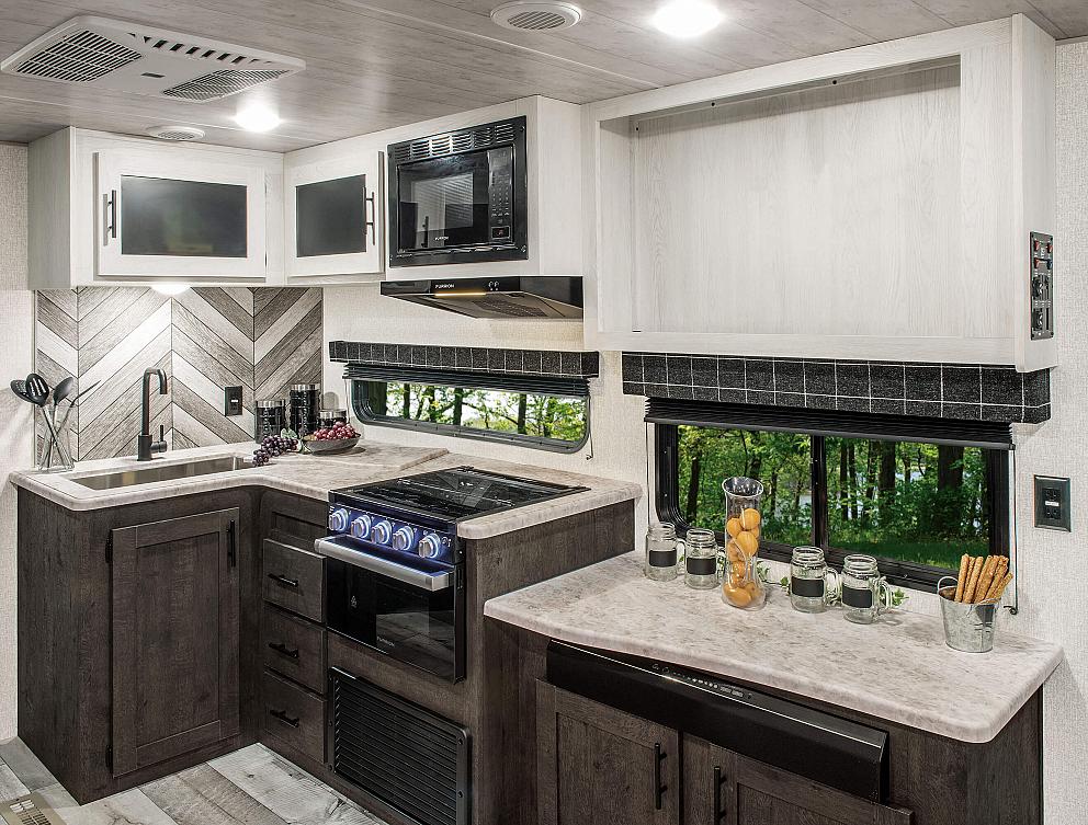 2023 Sportsmen SE - Sleeps 7