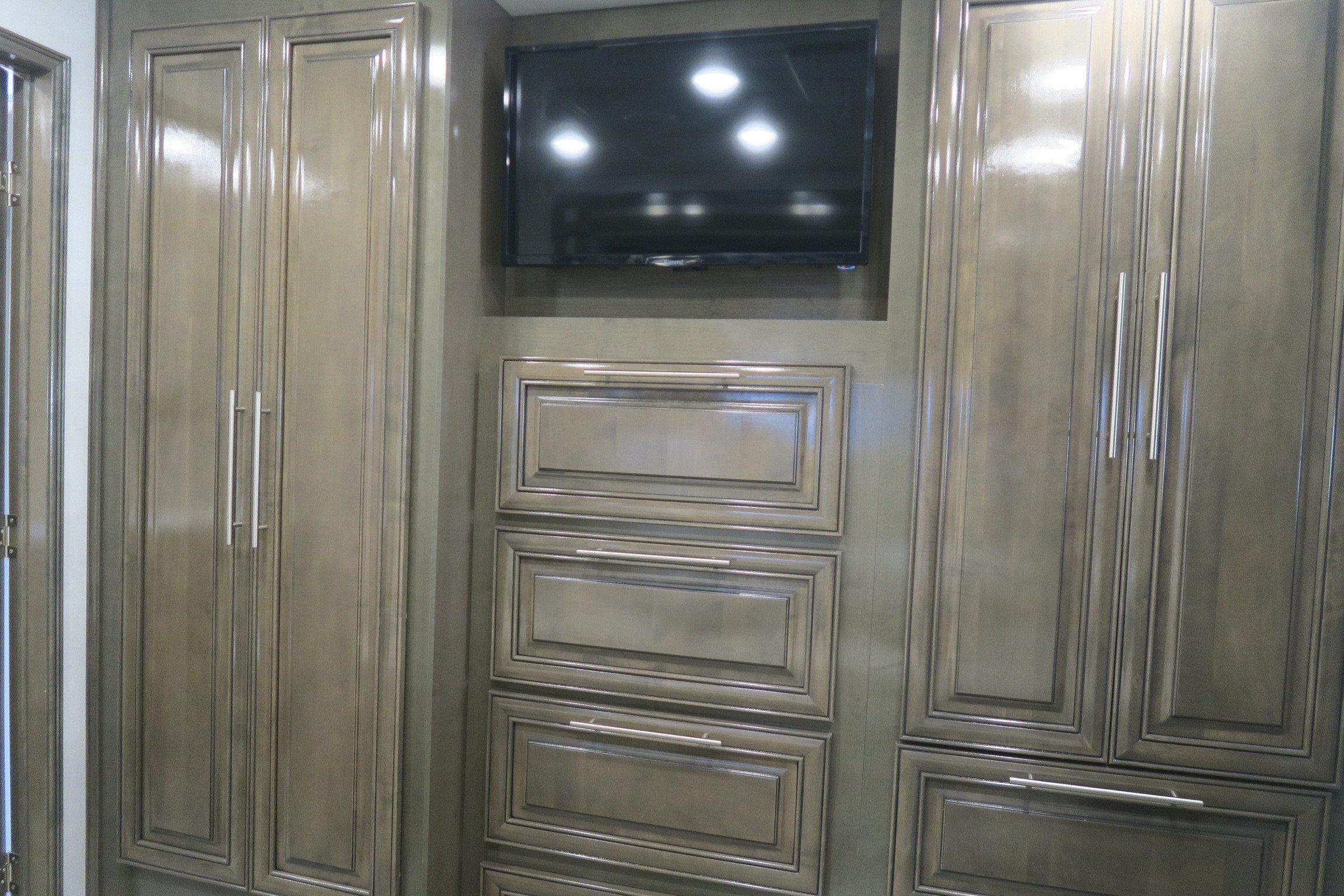 Master Bedroom cabinets, drawers, TV, washer and the . Georgetown GT7 2022