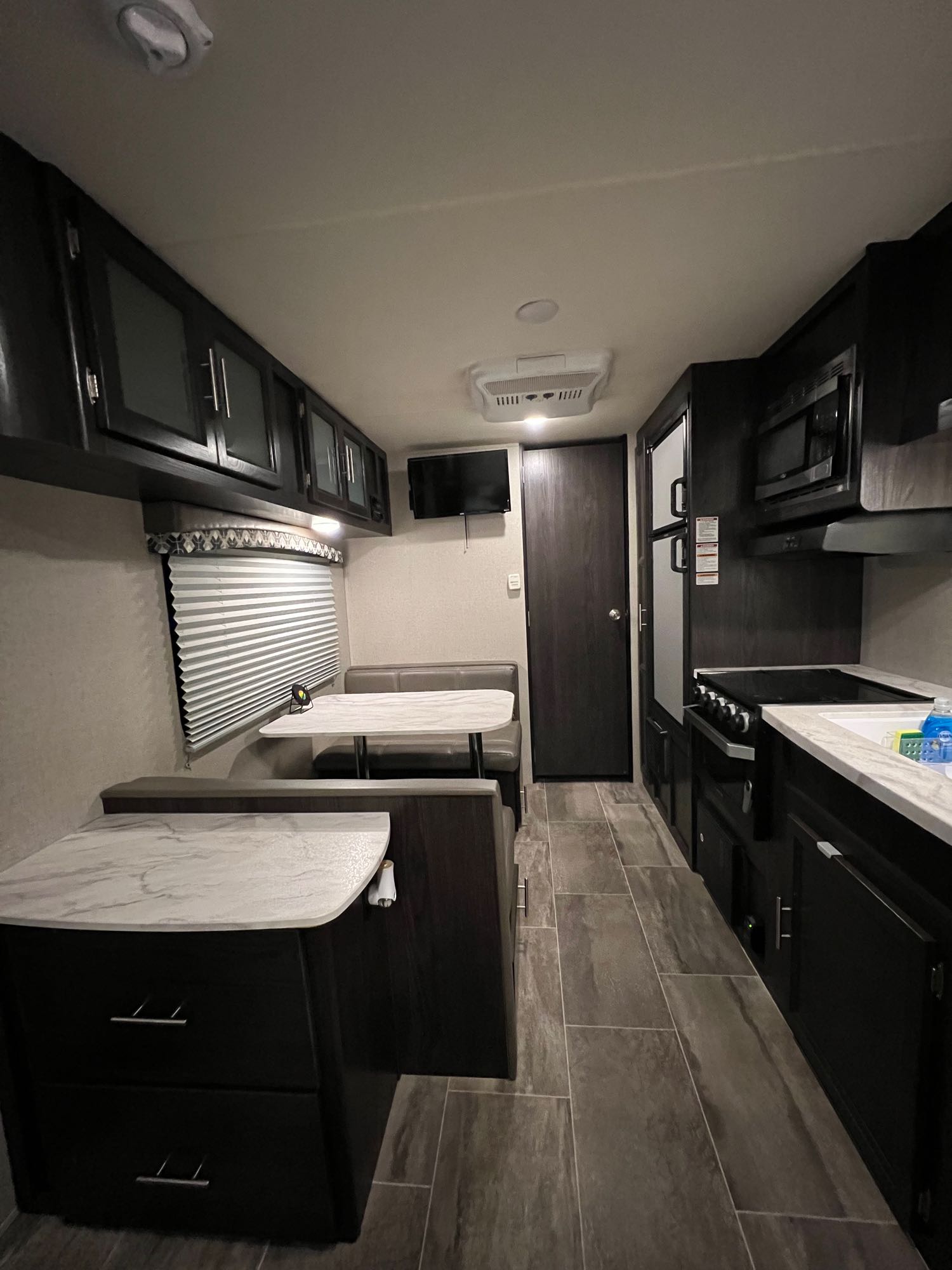 Travel trailer RV Rental 