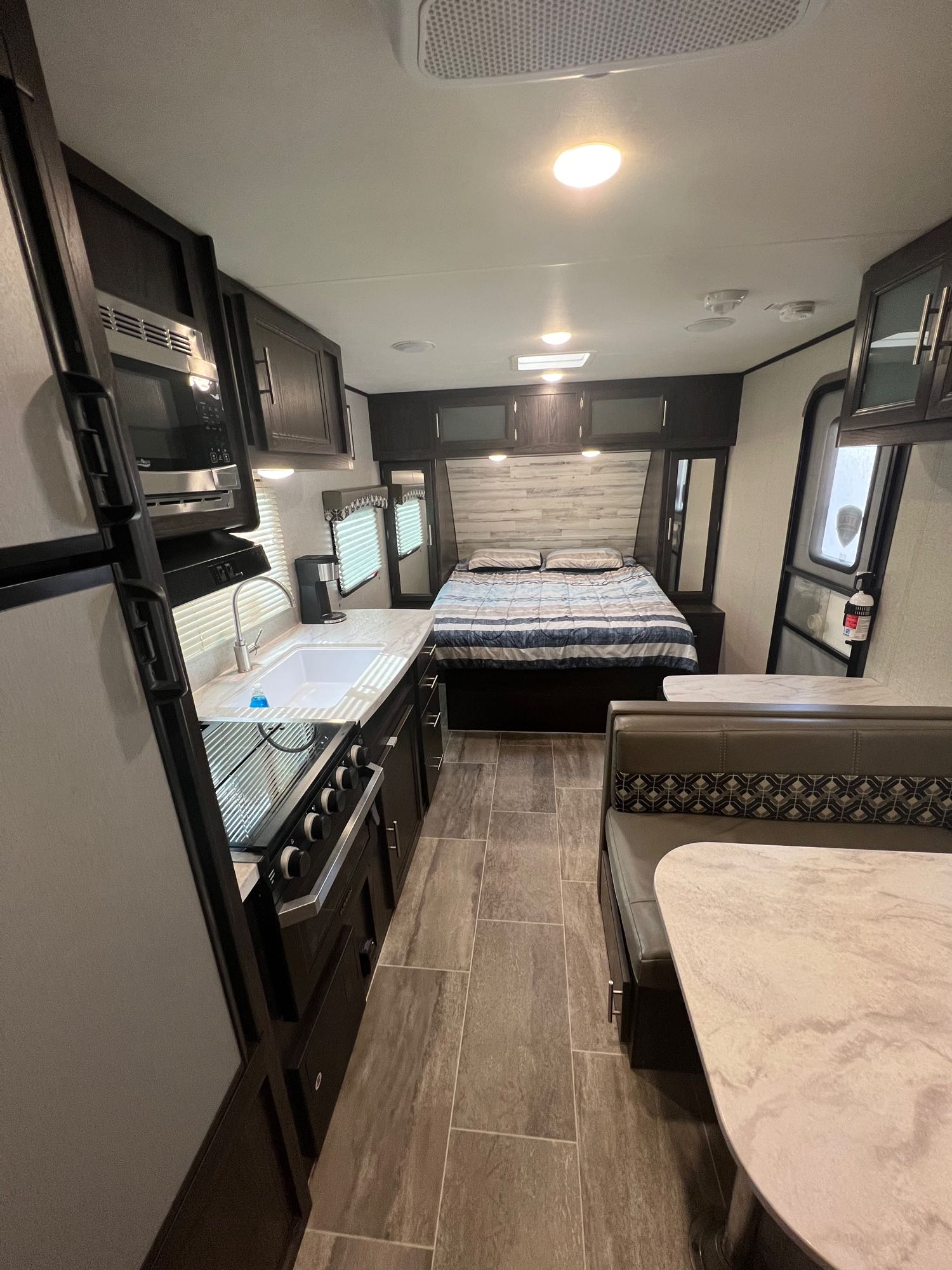 Travel trailer RV Rental 