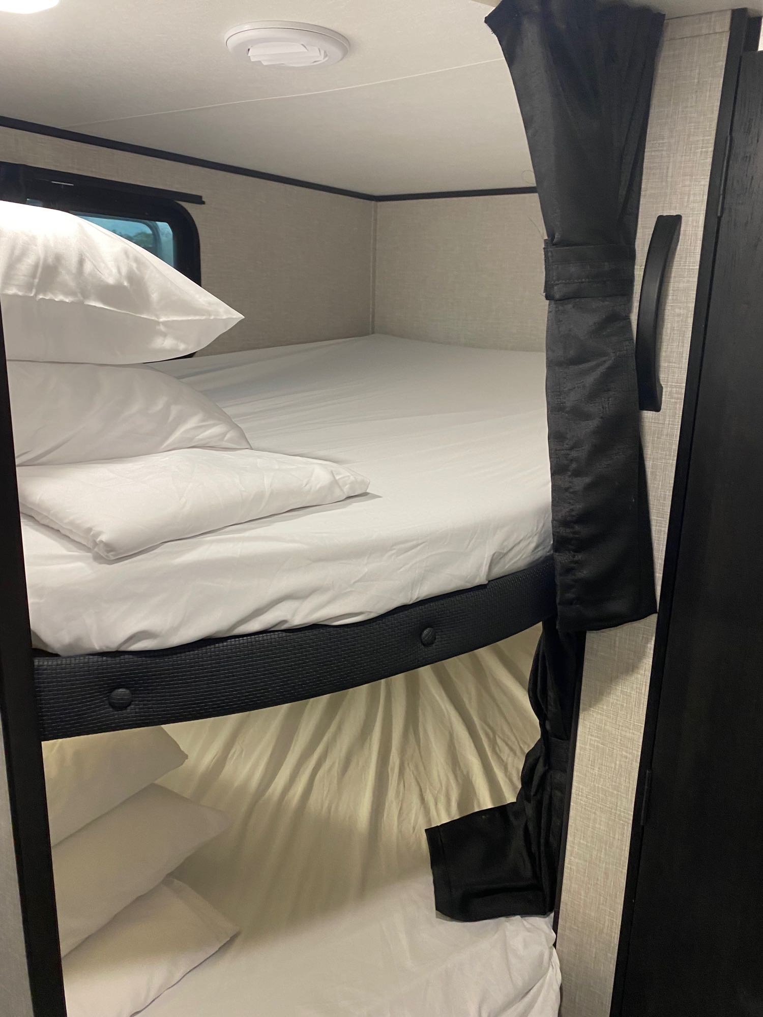 Travel trailer RV Rental 
