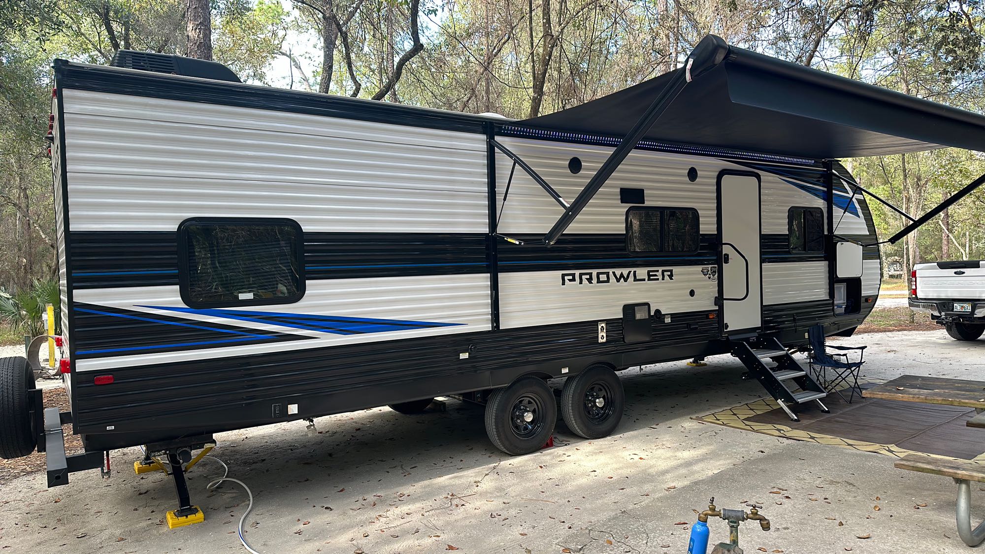 Travel trailer RV Rental 