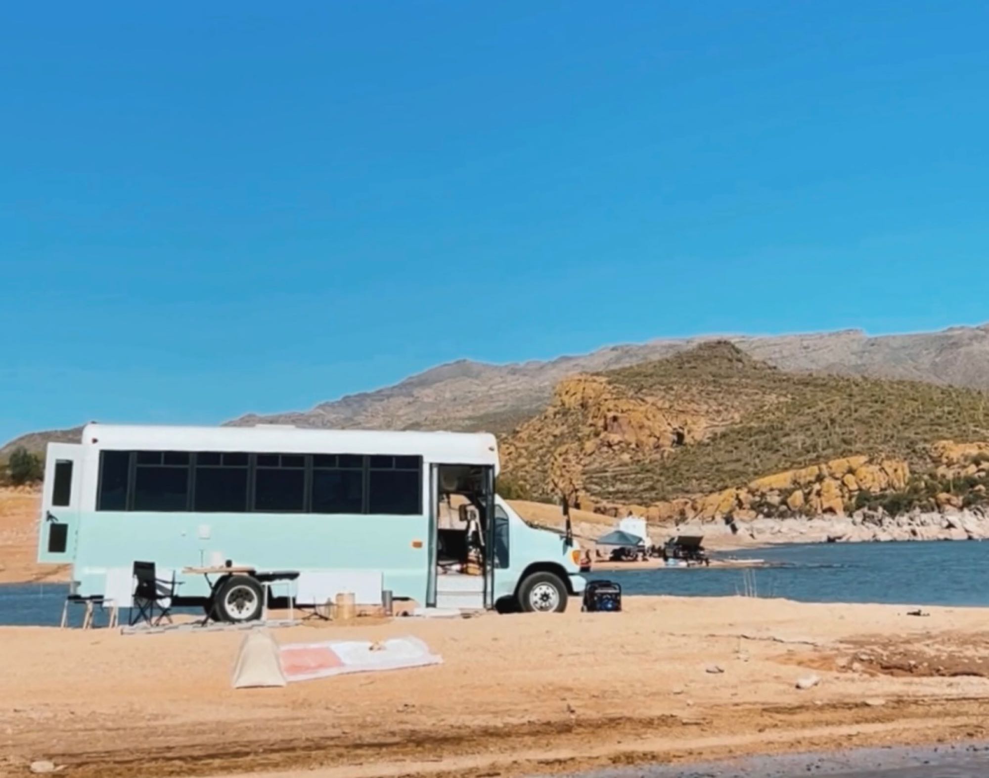 Mint Adventure Bus