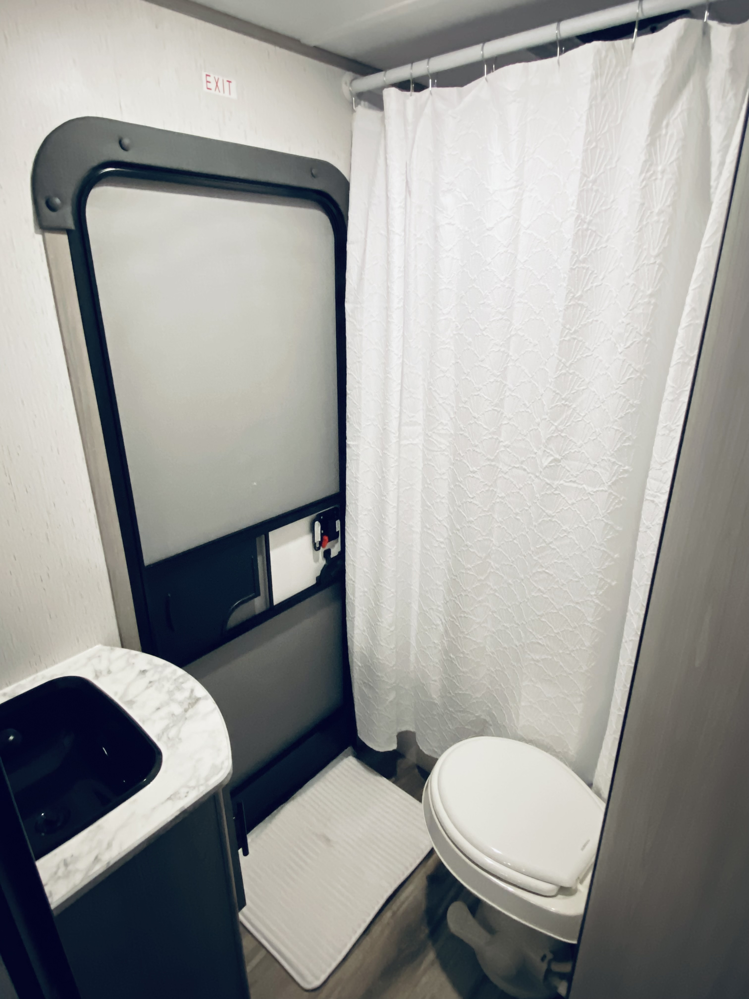 Travel trailer RV Rental 