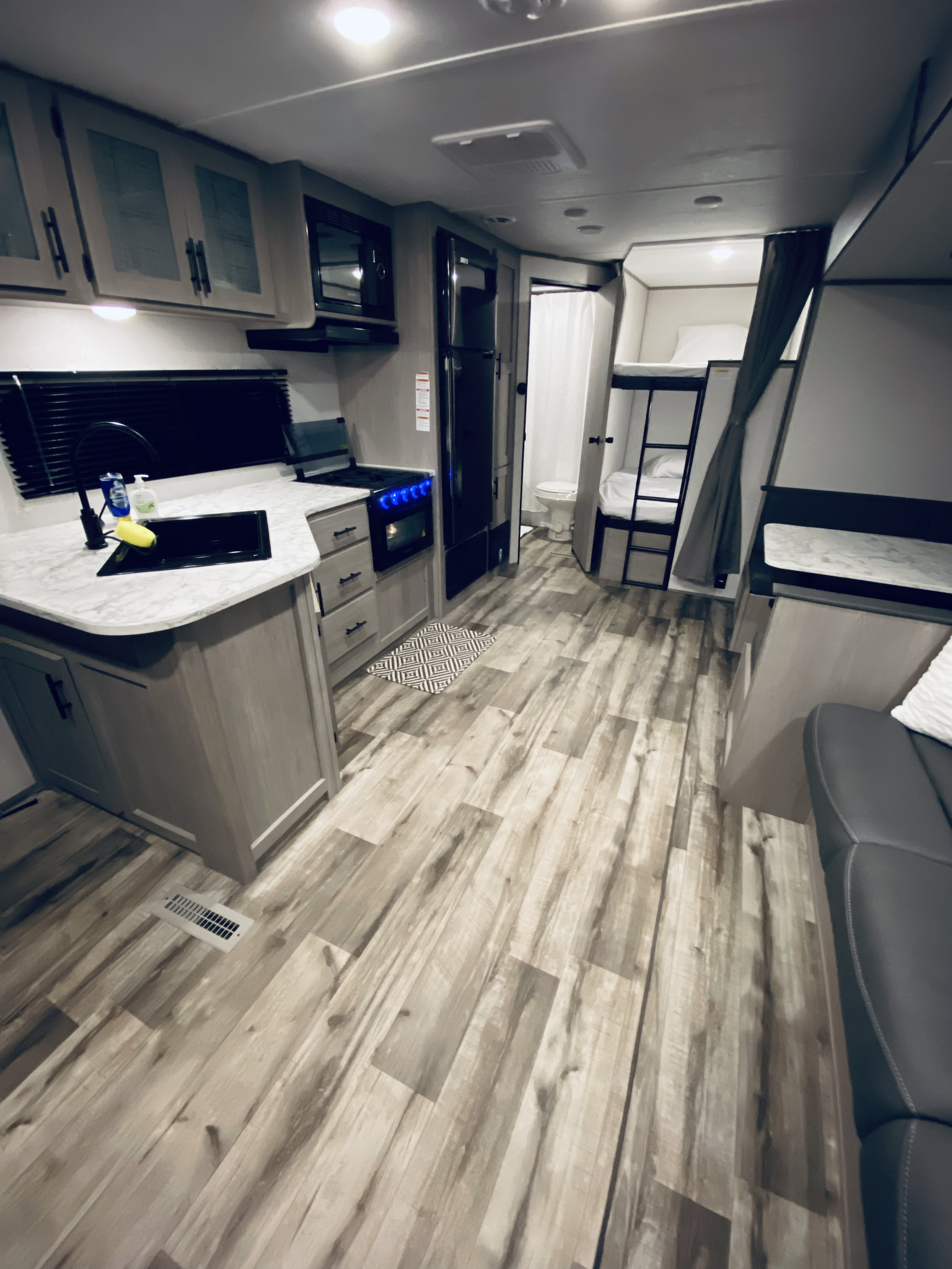 Travel trailer RV Rental 