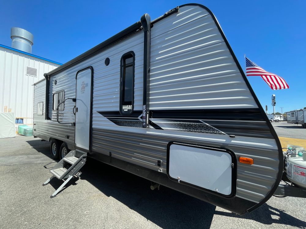 WEEKEND WANDERER Bunkhouse --  Free delivery and setup with 2 night min (de