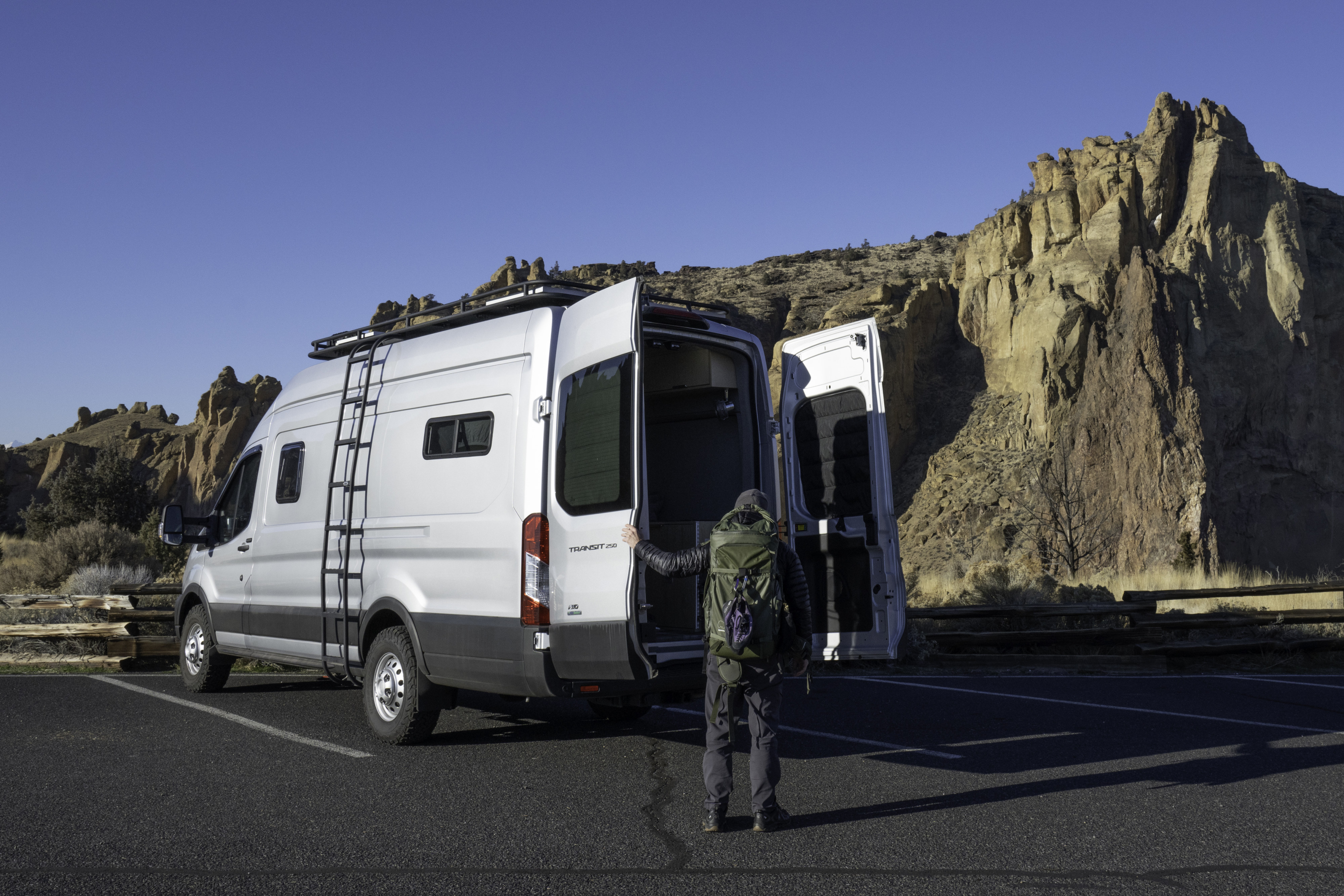 2021 Ford Custom Transit Camper van Rental in Troutdale, OR