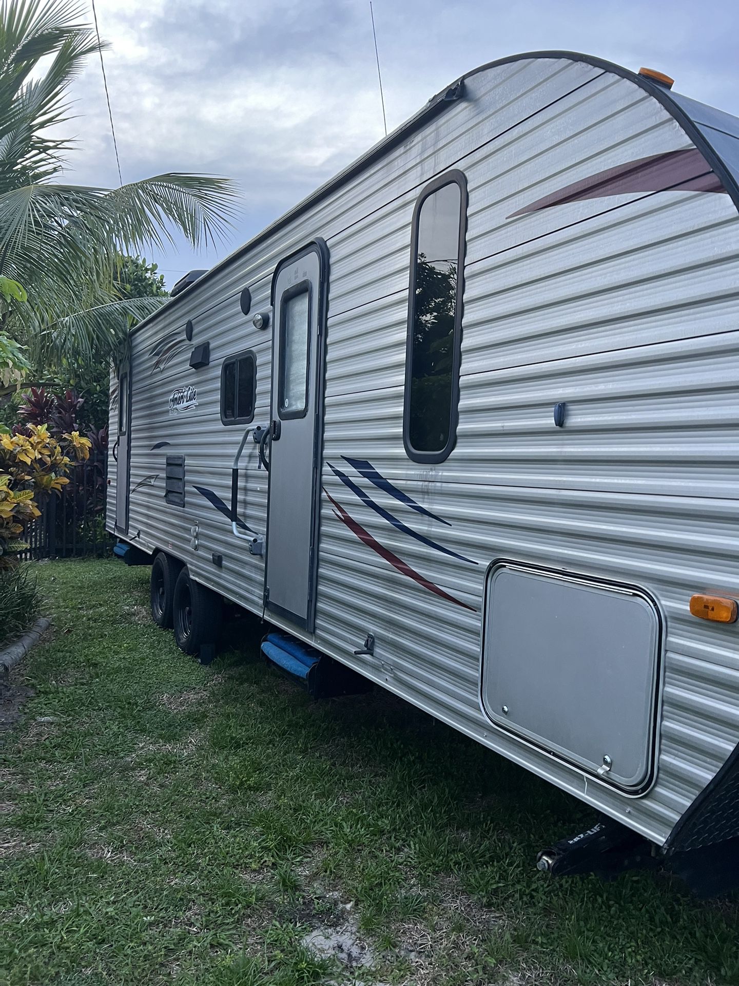 Travel trailer RV Rental 