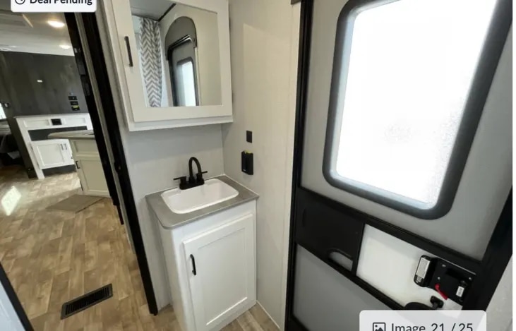Travel trailer RV Rental 