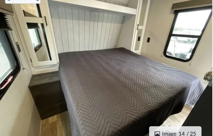 Travel trailer RV Rental 