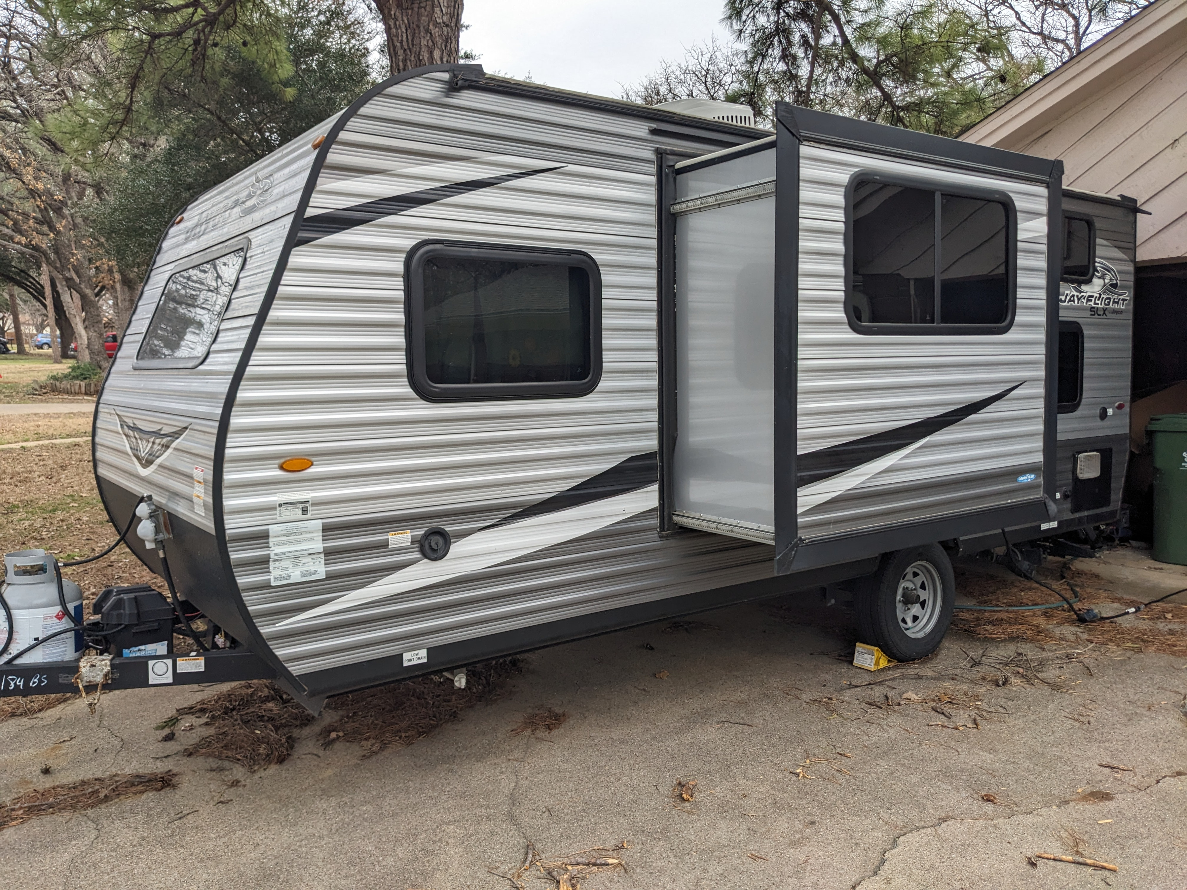 2020 Jayco Jay Flight SLX with bunkbed for a family