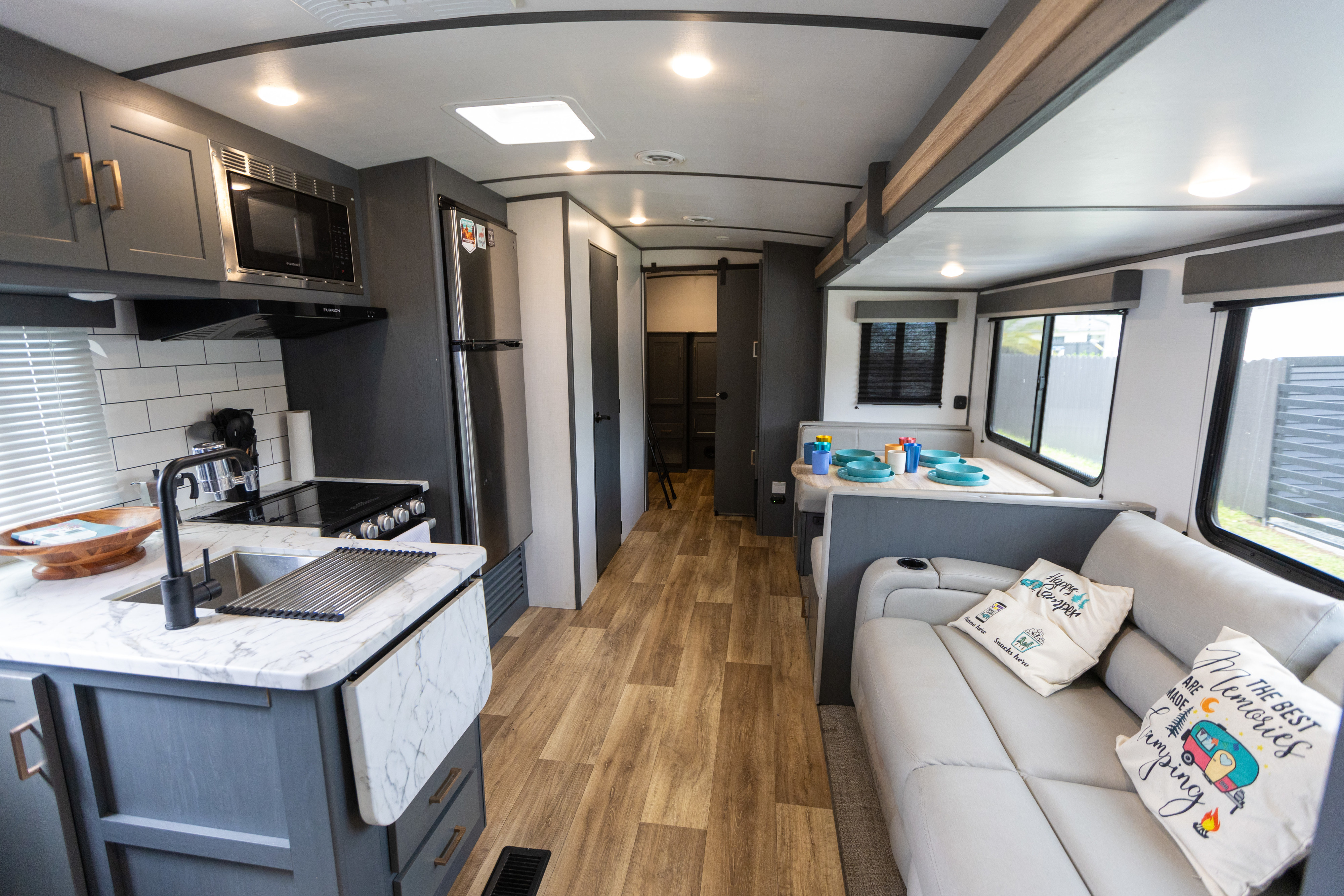 Travel trailer RV Rental 