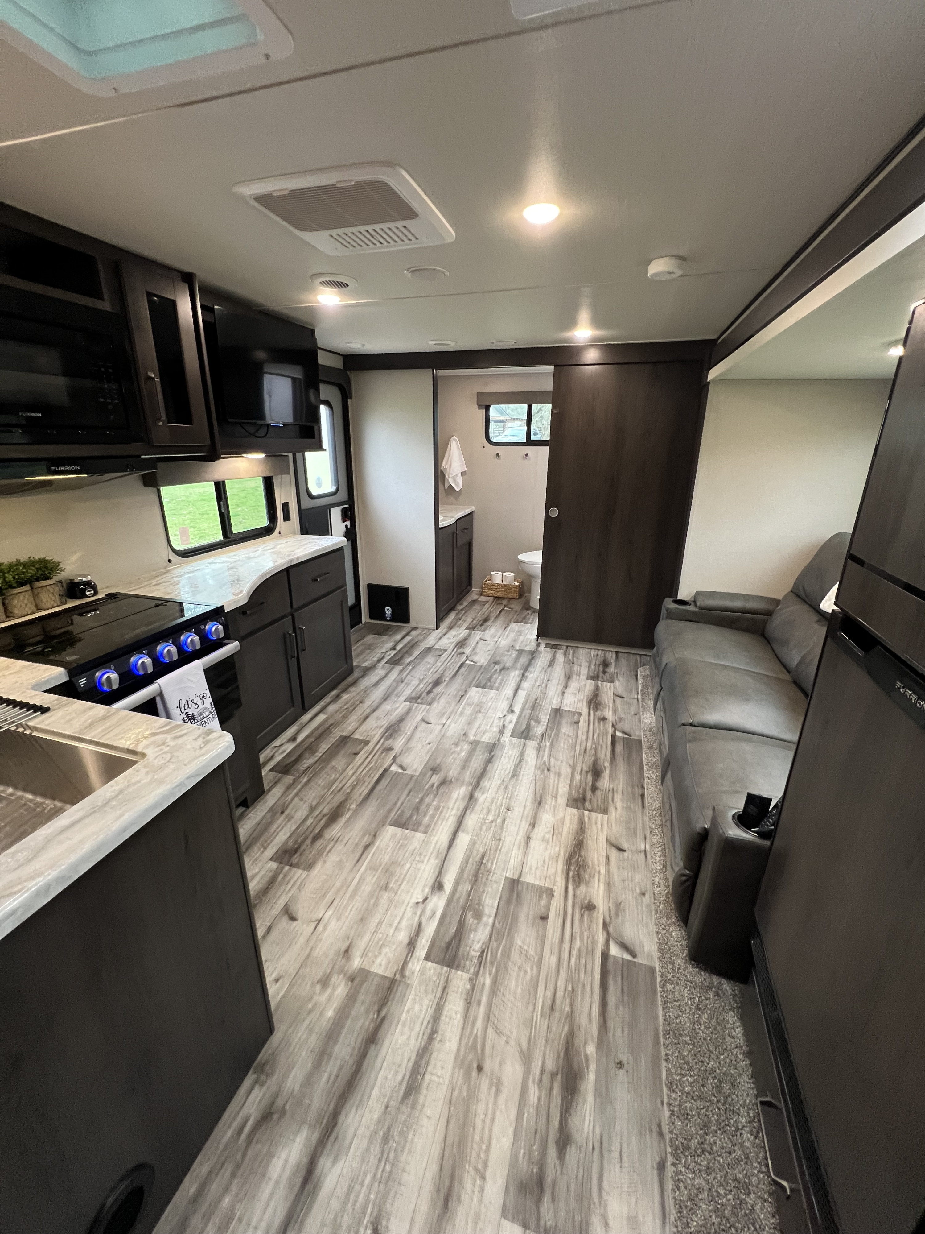 Travel trailer RV Rental 