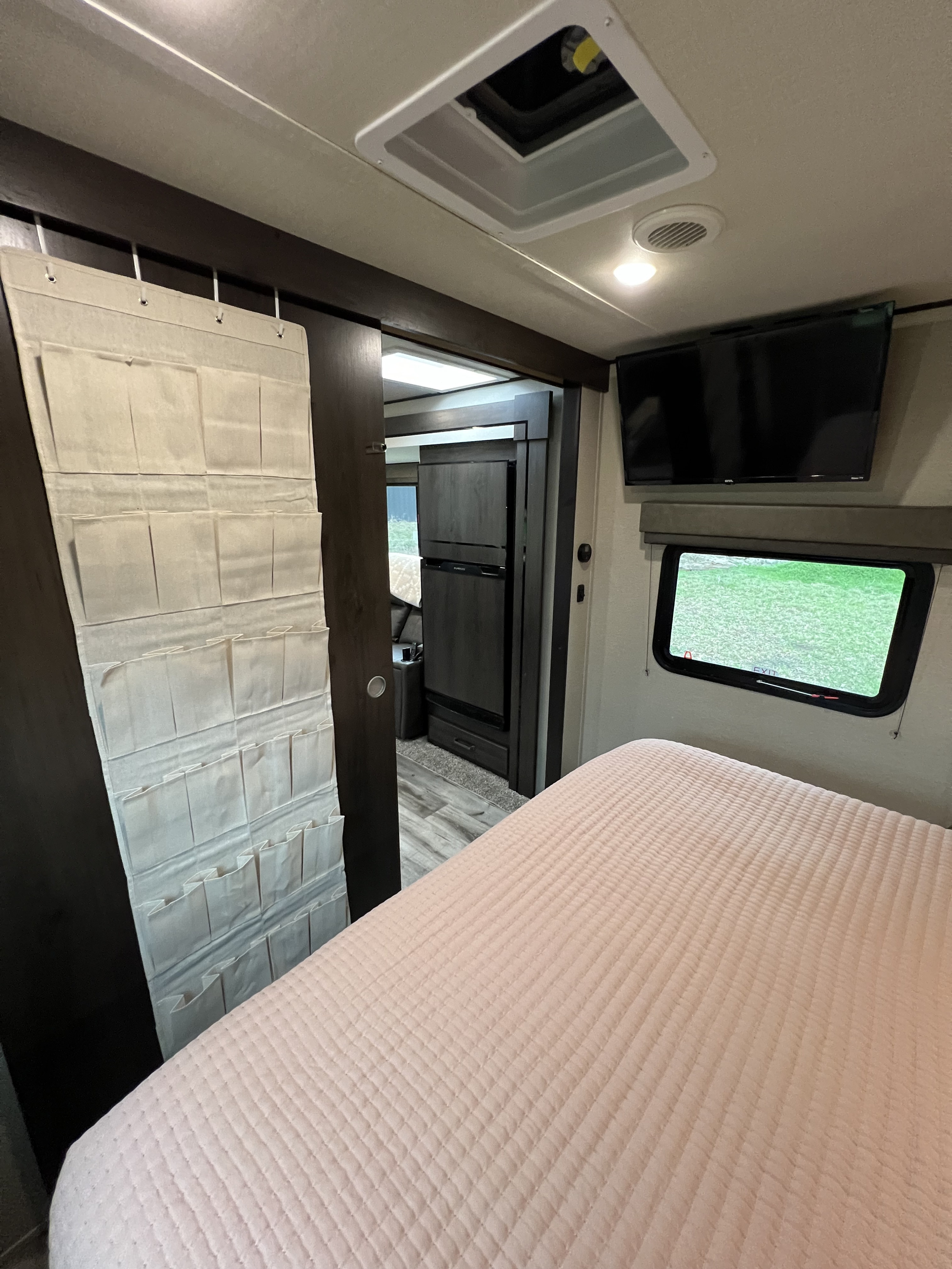 Travel trailer RV Rental 