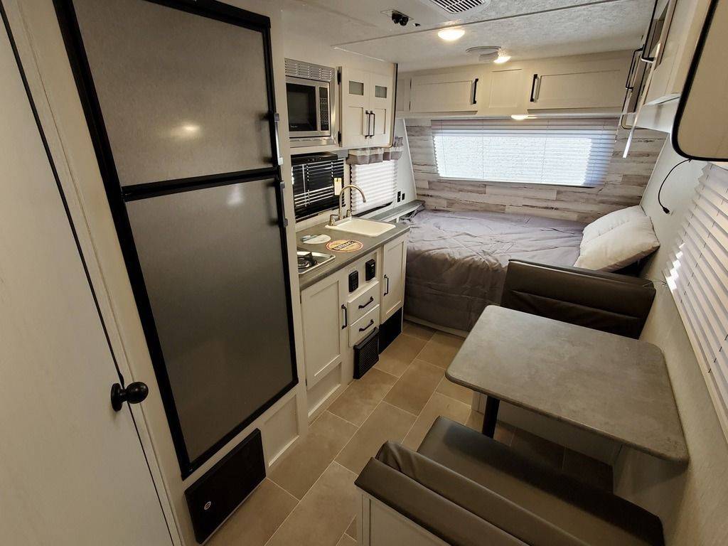 Travel trailer RV Rental 