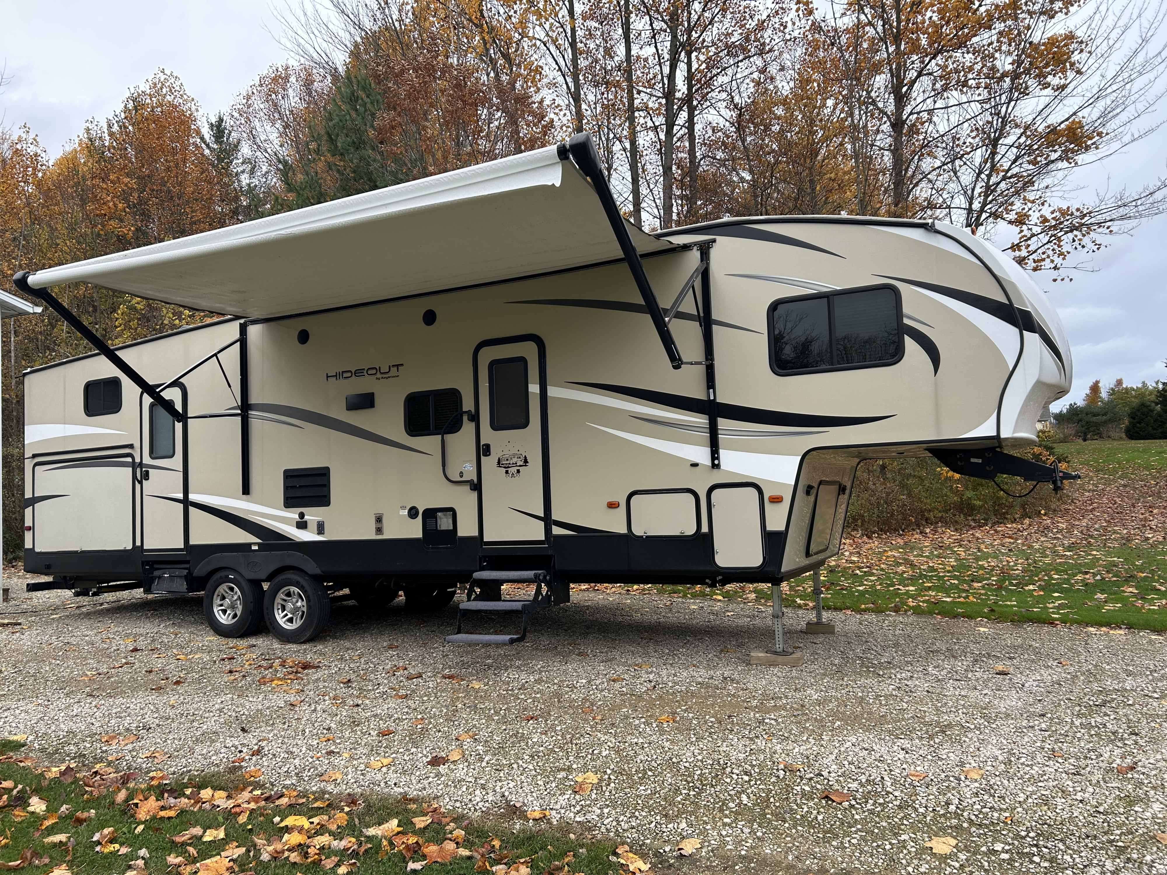 2018 Keystone RV Hideout (Delivery, Setup, and Pickup included)