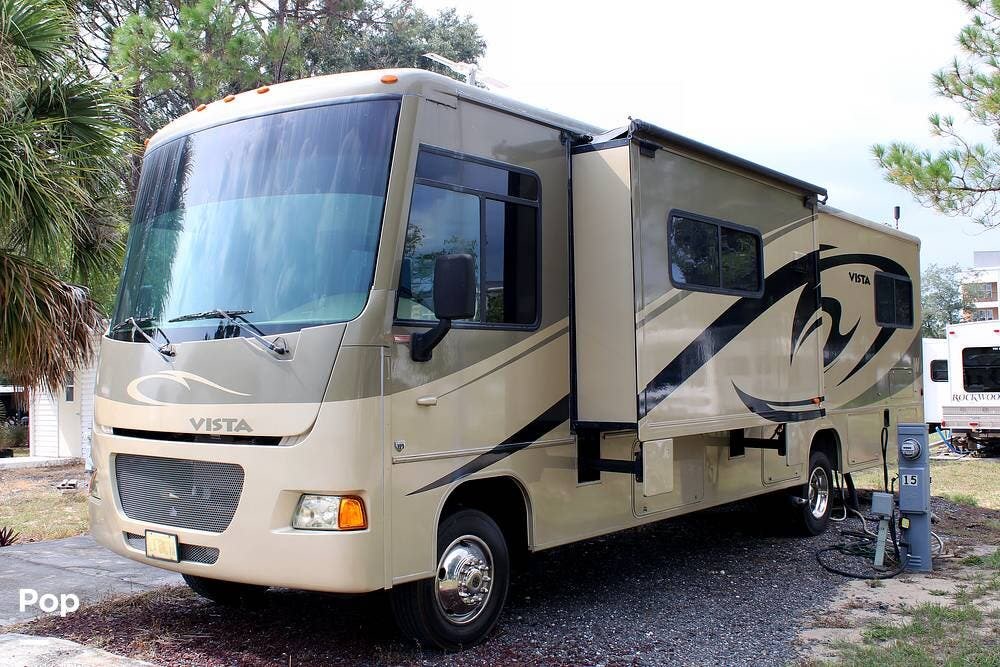 2010 Winnebago Vista - Bunk Beds!