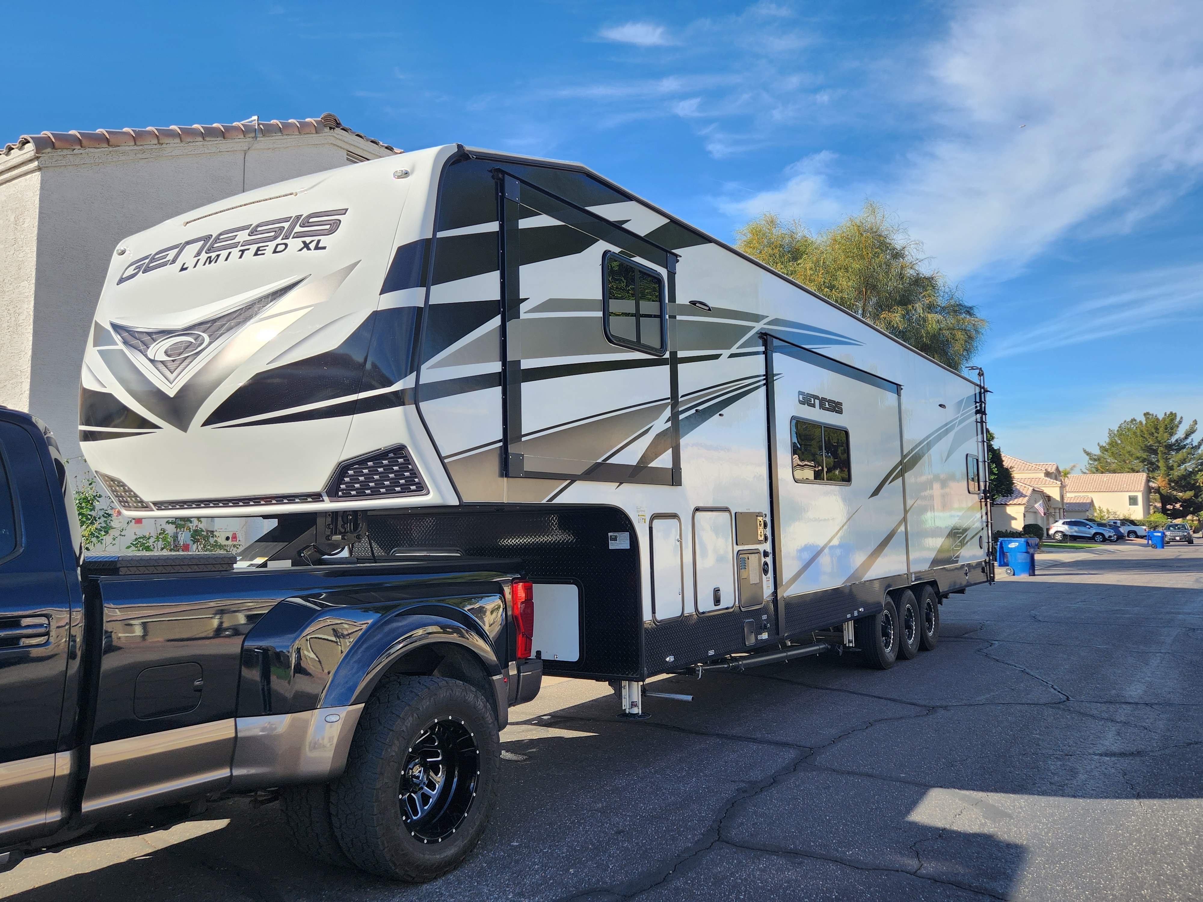 Toy hauler RV Rental 