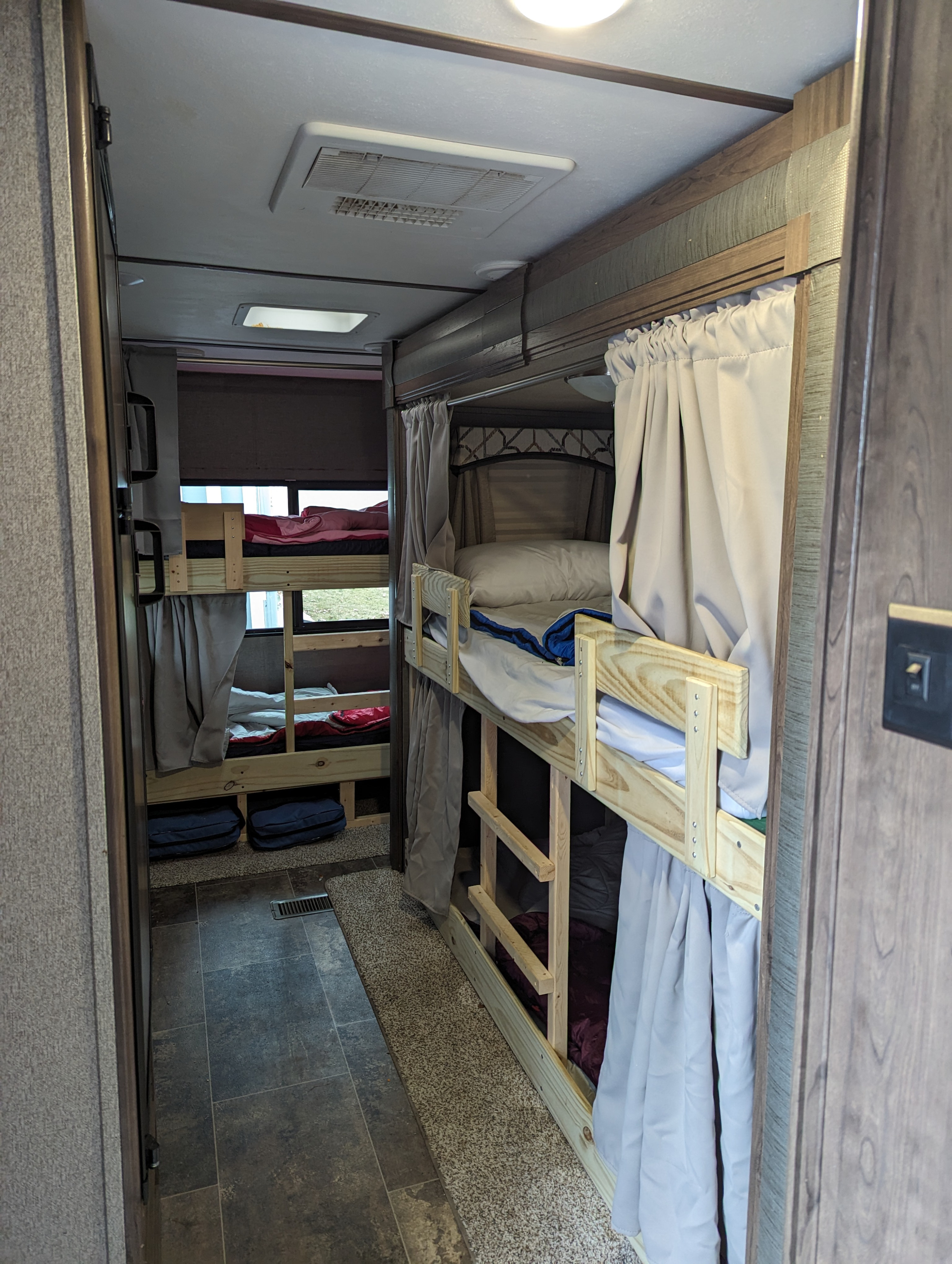 Travel trailer RV Rental 