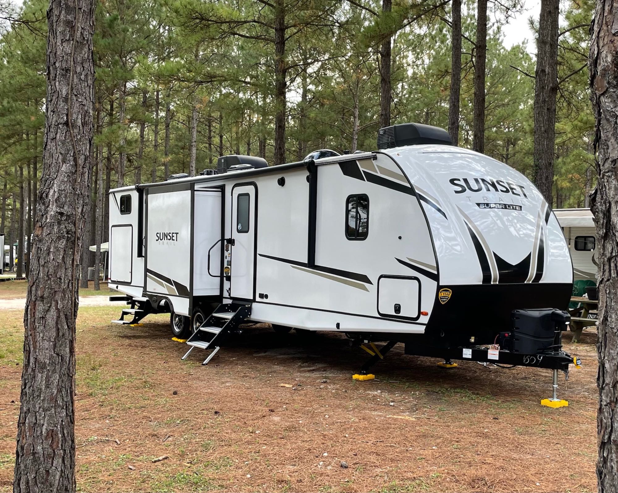 2022 Crossroads RV Sunset Trail Super Lite