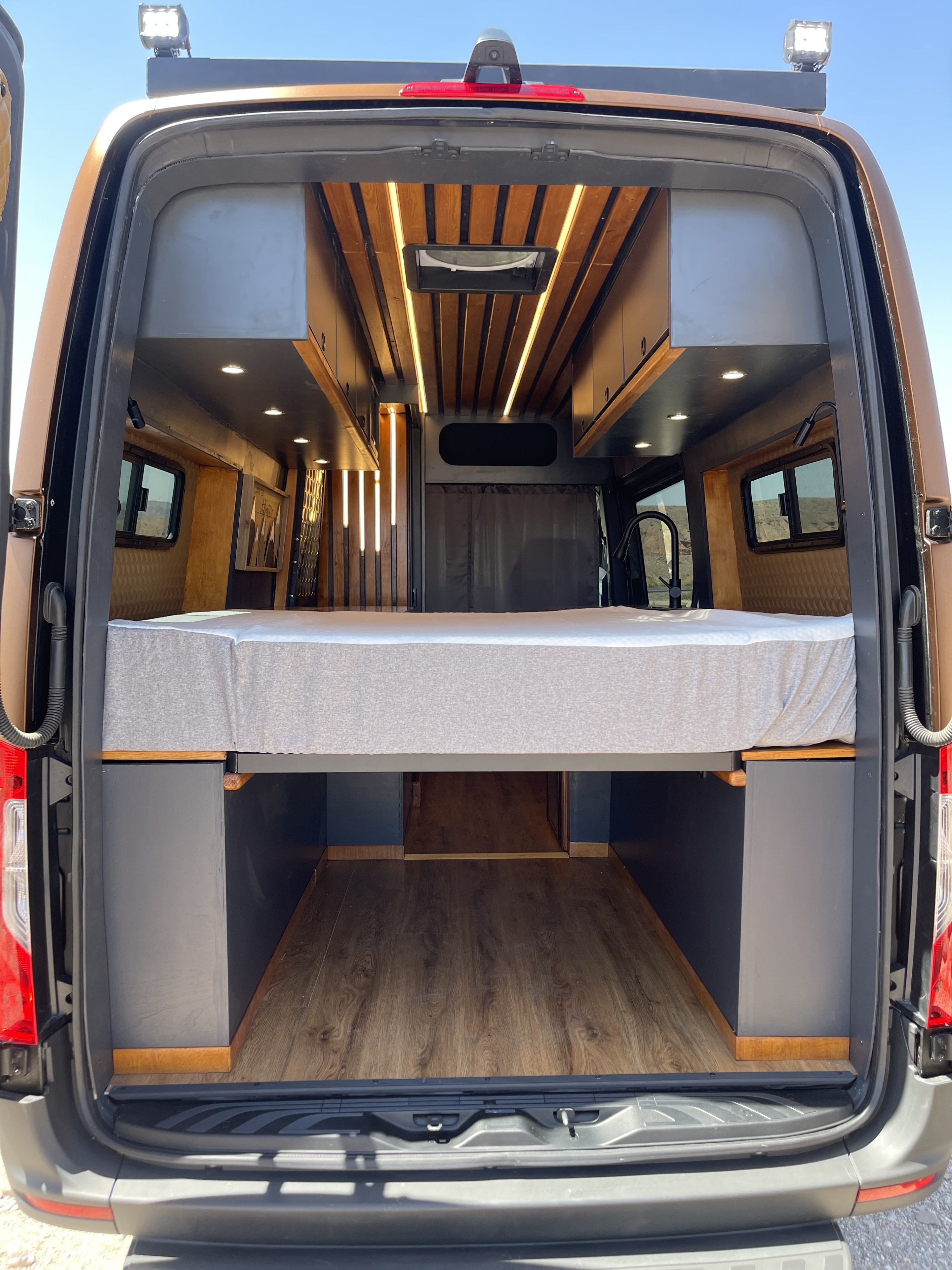 Camper van RV Rental 