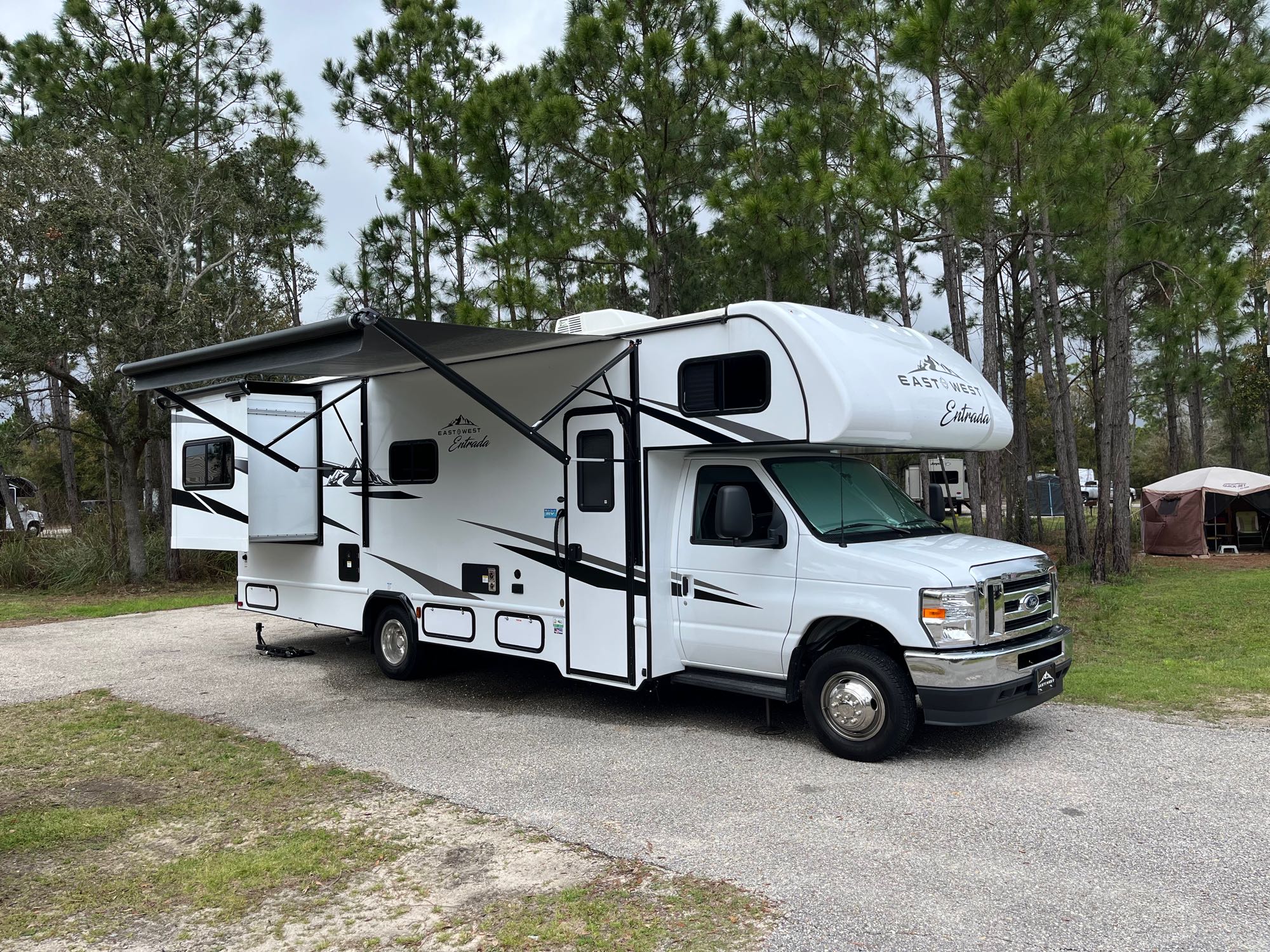 Reba’s RV Retreat