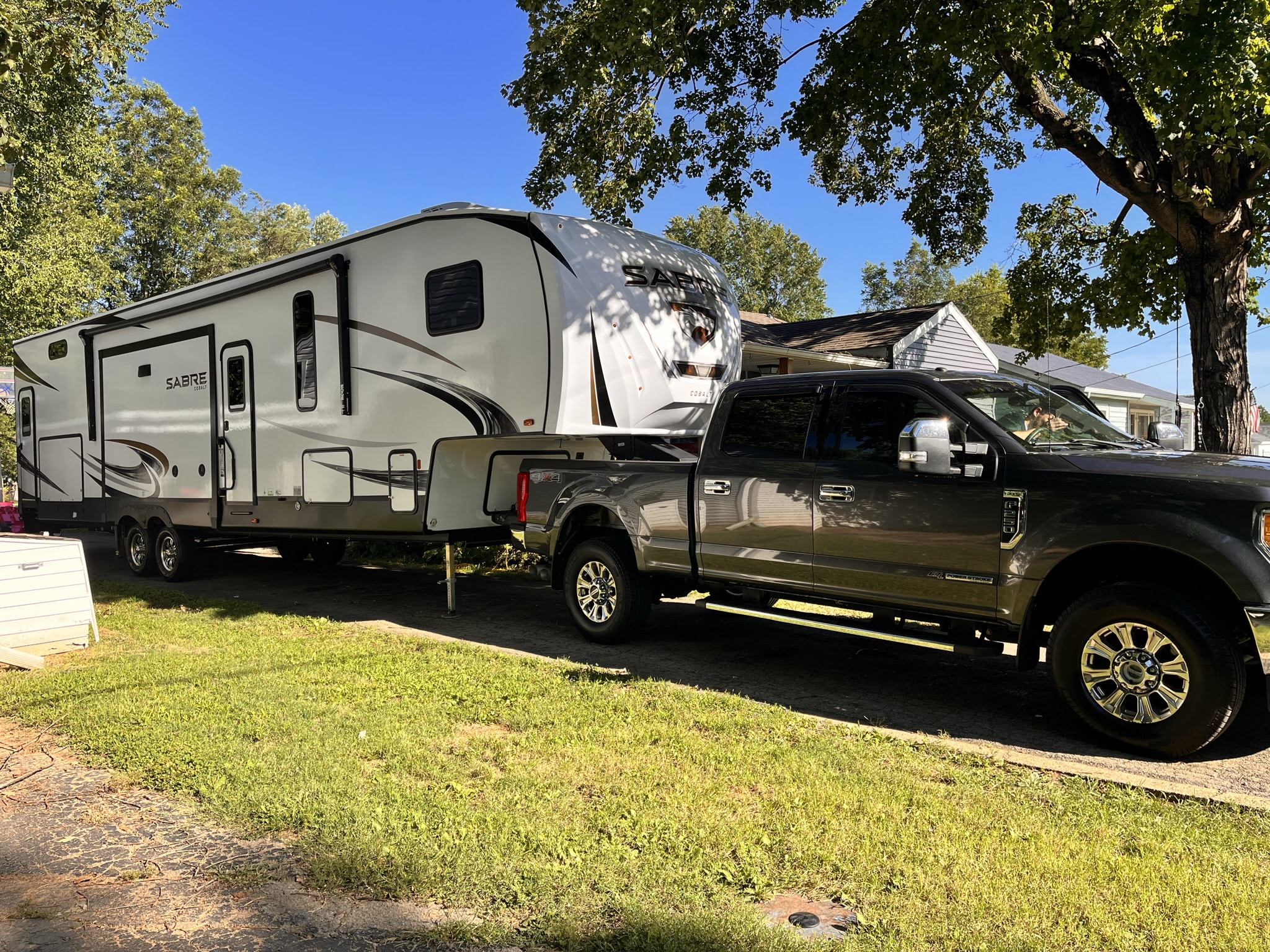 Family Friendly 2022 Forest River Sabre!