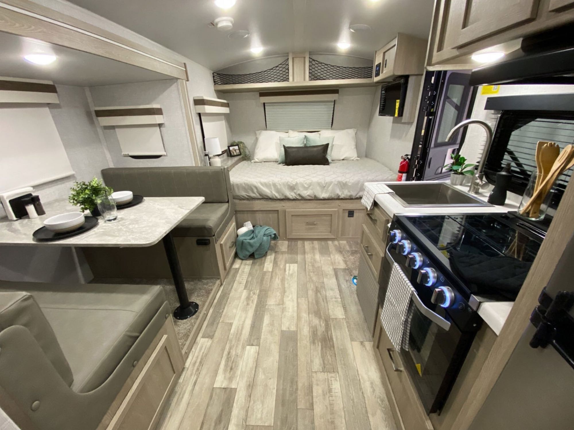 Travel trailer RV Rental 