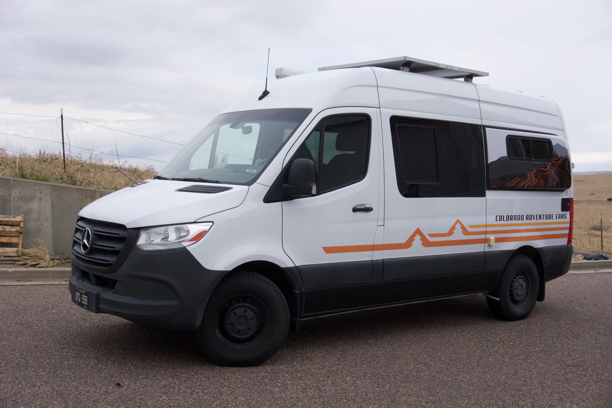 Smoky Mountain Off-Grid Sprinter - Sleeps 3!