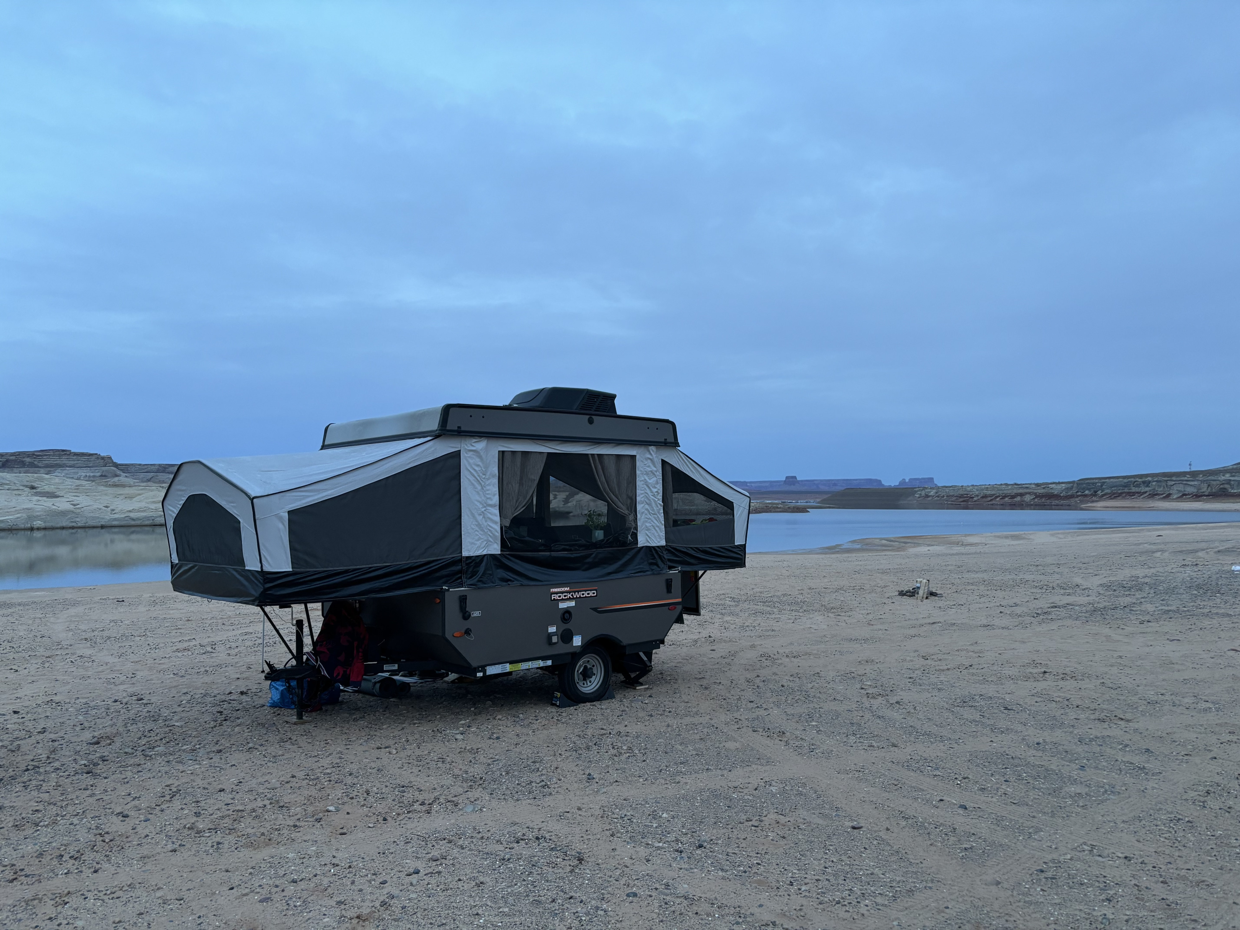 Folding trailer RV Rental 