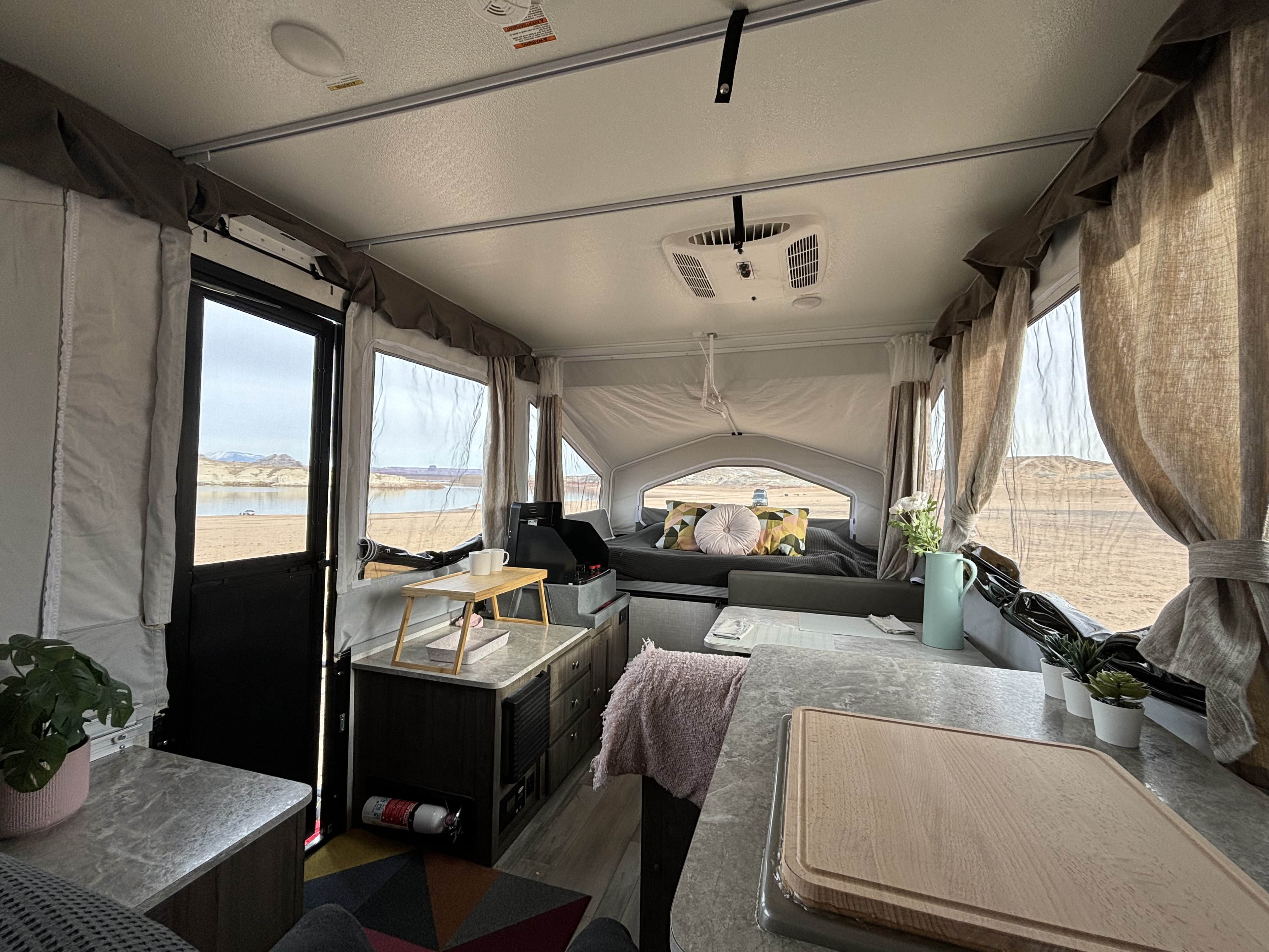 Folding trailer RV Rental 